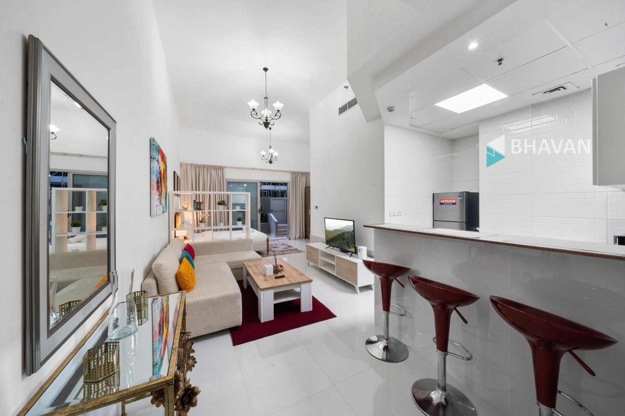 Apartament Contemporary In Marina By Bhavan Dubai