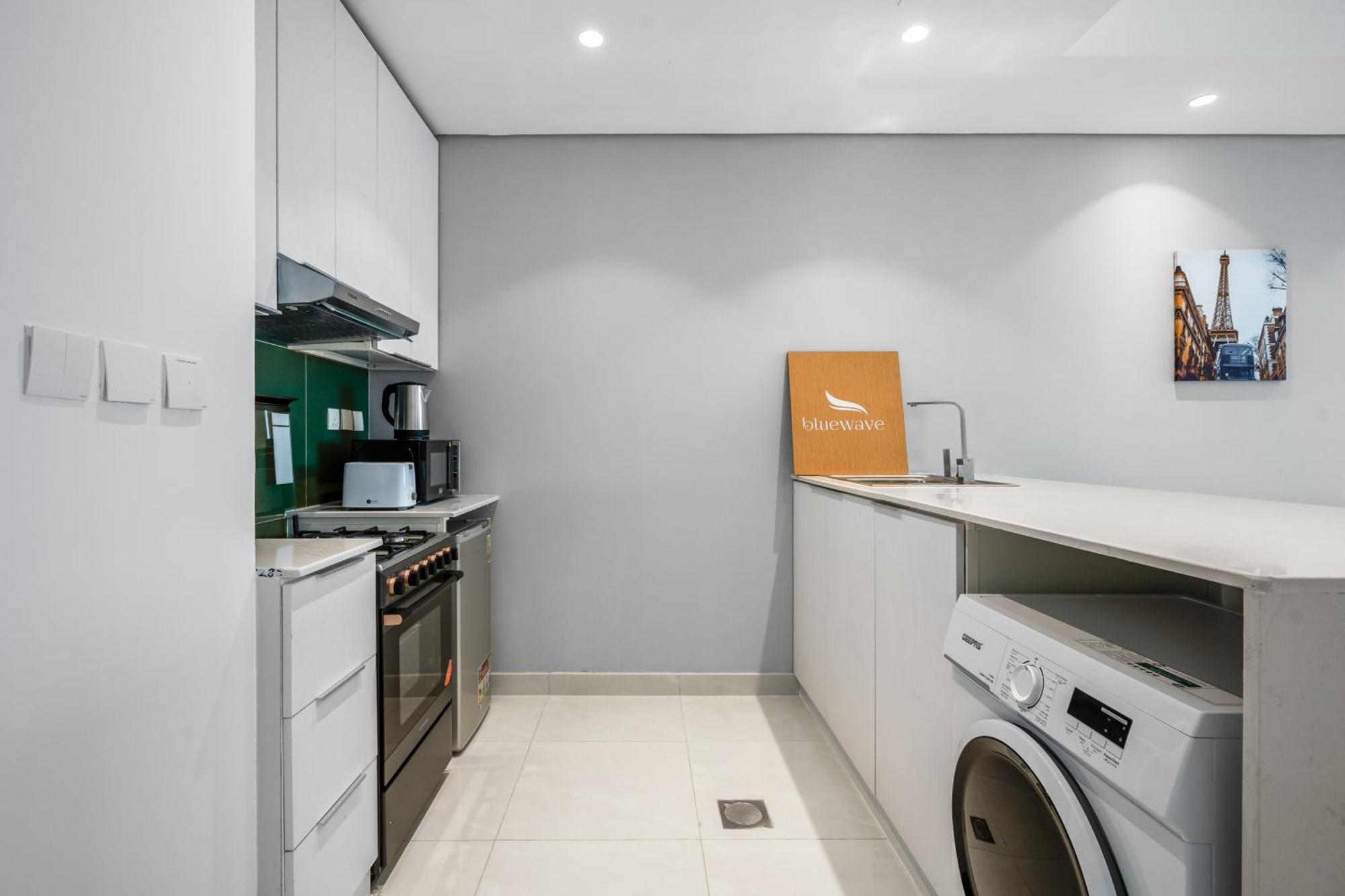 Spacious With Dubailand Charm Apartment Dubai