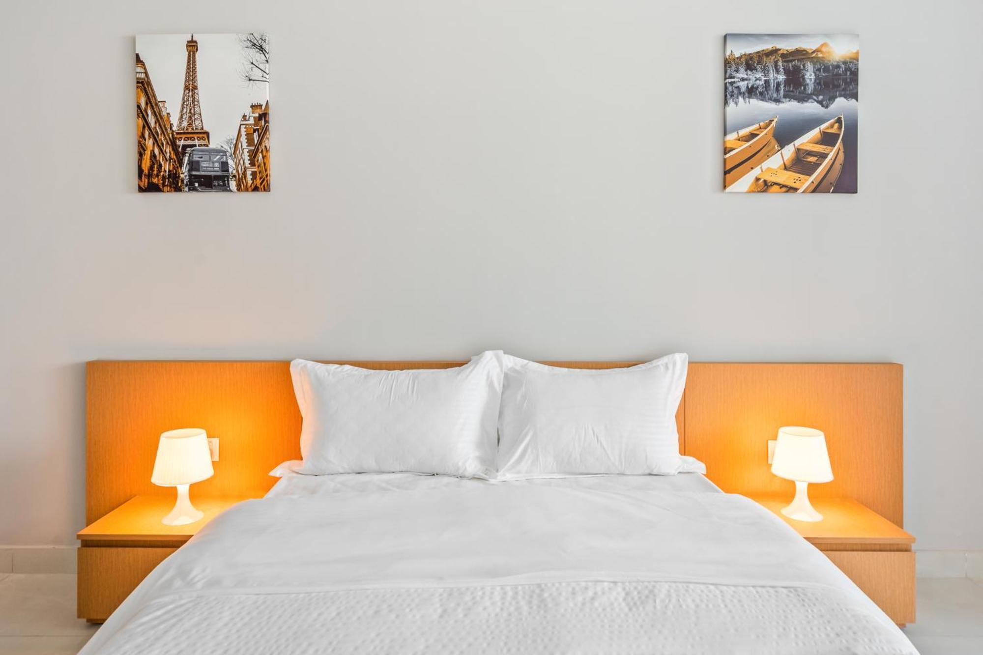 Spacious With Dubailand Charm *