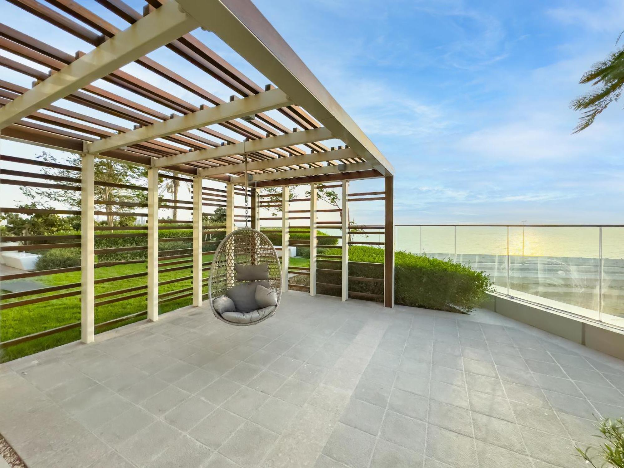 Luxurious 1bhk With Marina Waterfront & Eye Views In Jbr, Marina Appartement *