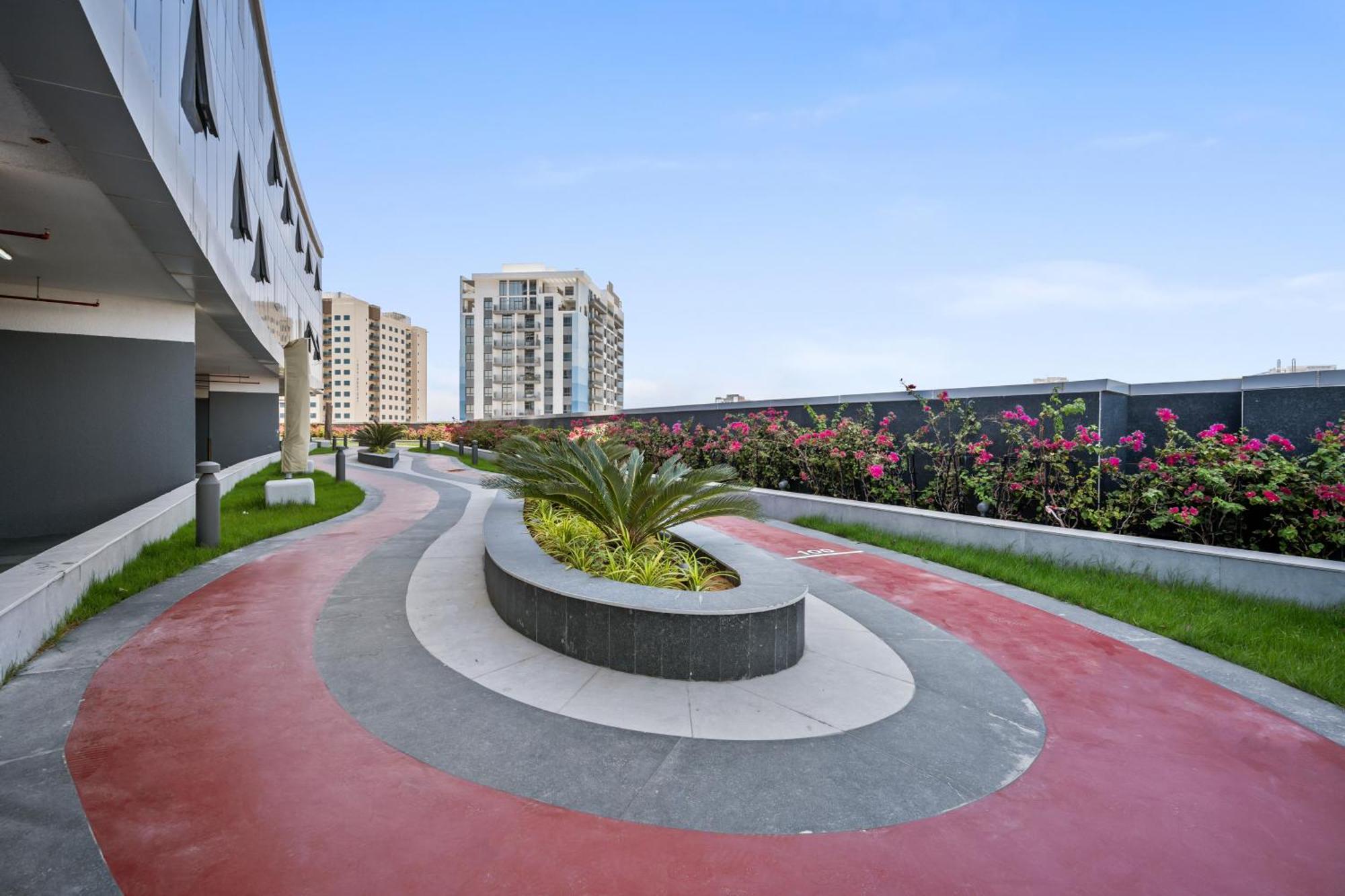 Spacious With Dubailand Charm Dubai