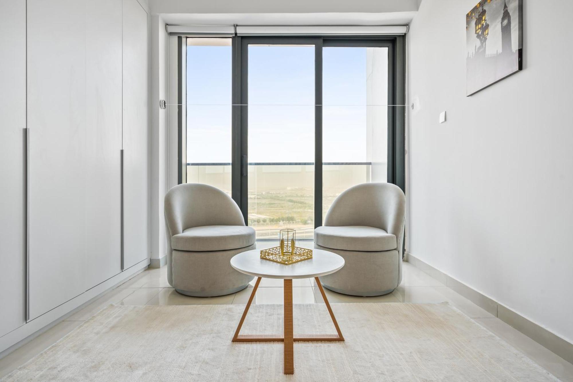Spacious With Dubailand Charm * Dubai