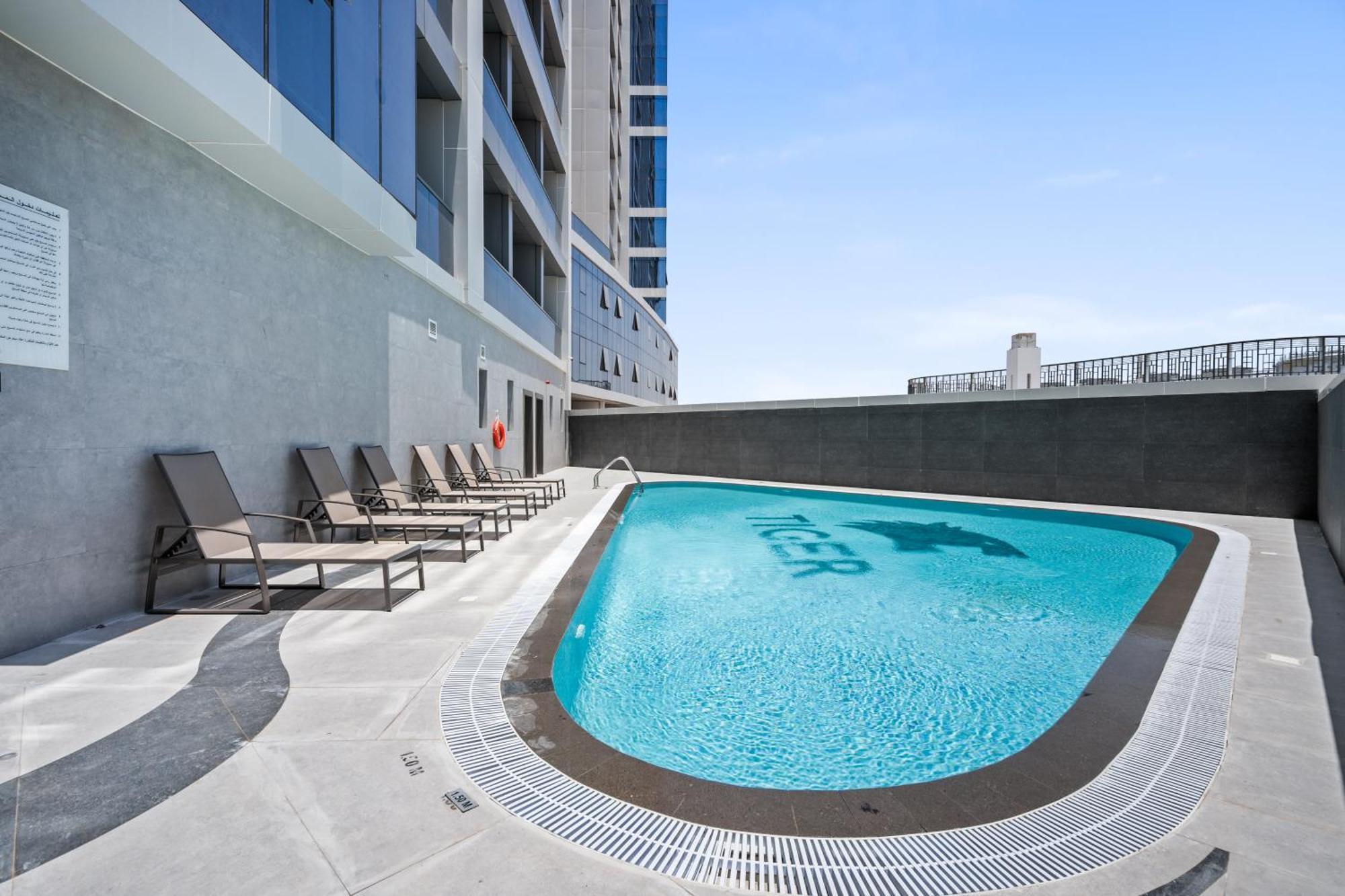 Spacious With Dubailand Charm Apartment