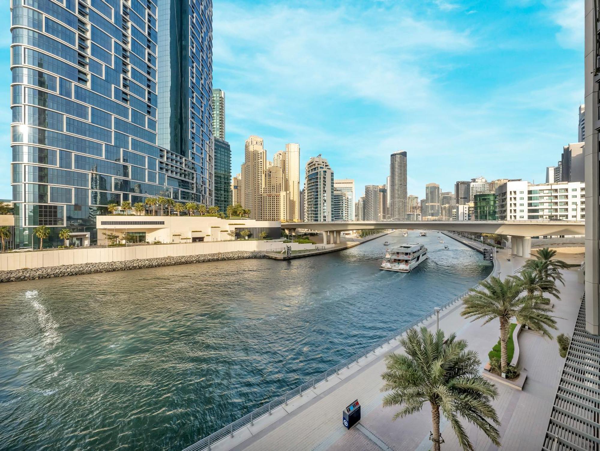 Luxurious 1bhk With Marina Waterfront & Eye Views In Jbr, Marina Appartement *