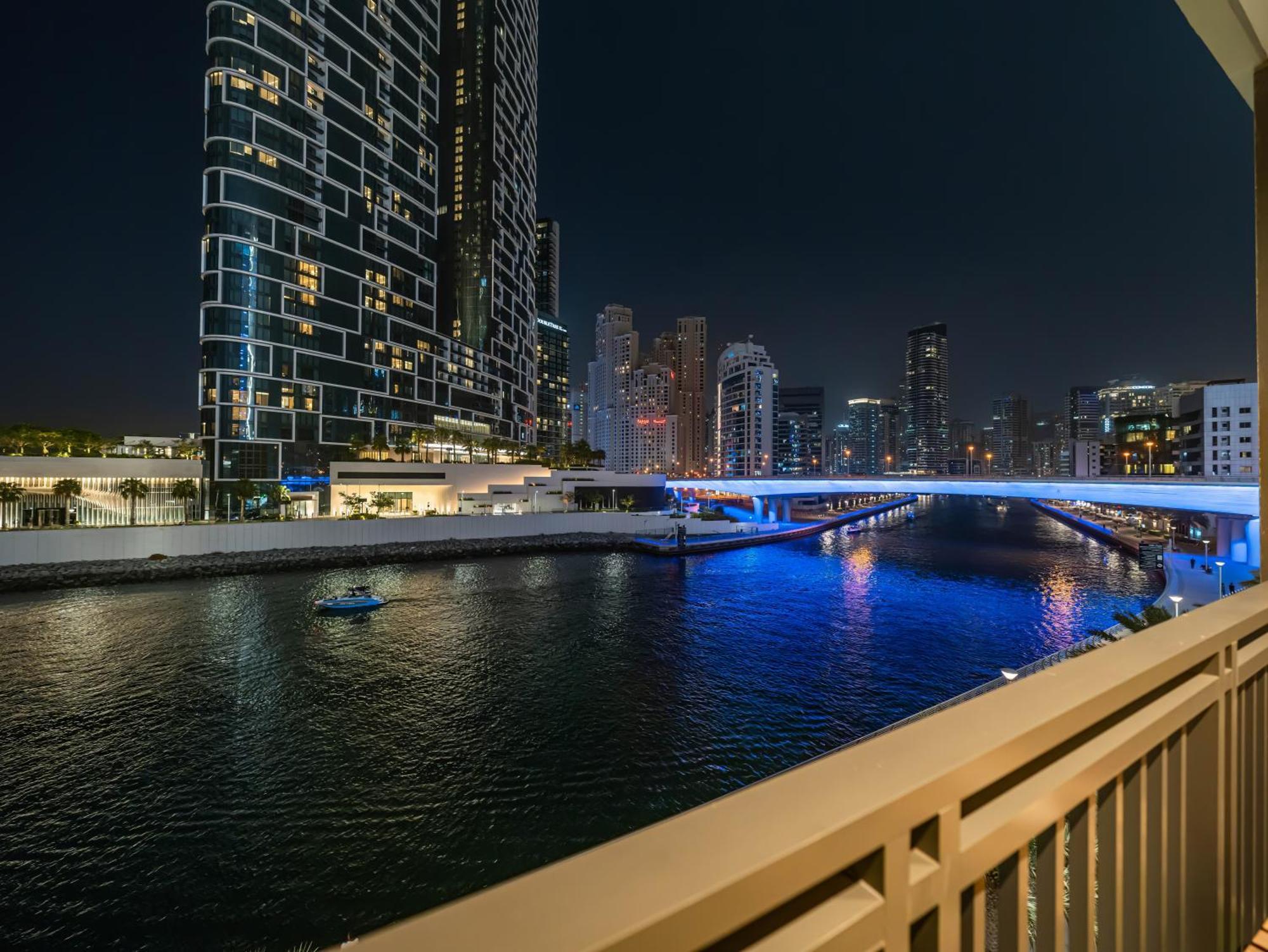 Appartement Luxurious 1bhk With Marina Waterfront & Eye Views In Jbr, Marina Dubaï
