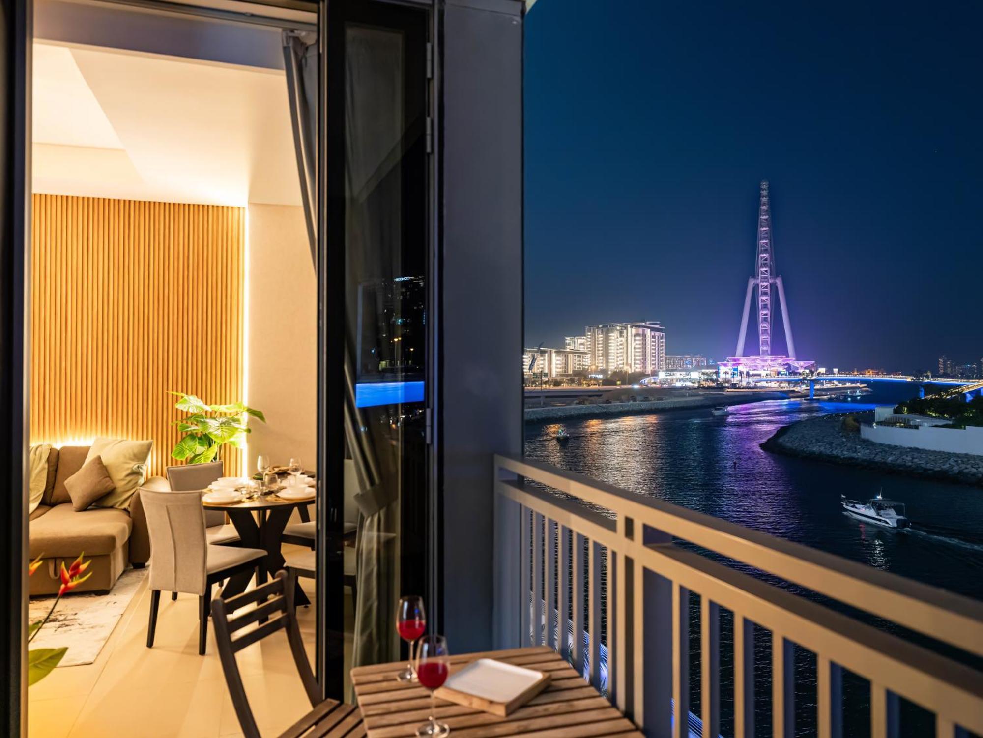 Luxurious 1bhk With Marina Waterfront & Eye Views In Jbr, Marina Dubaï