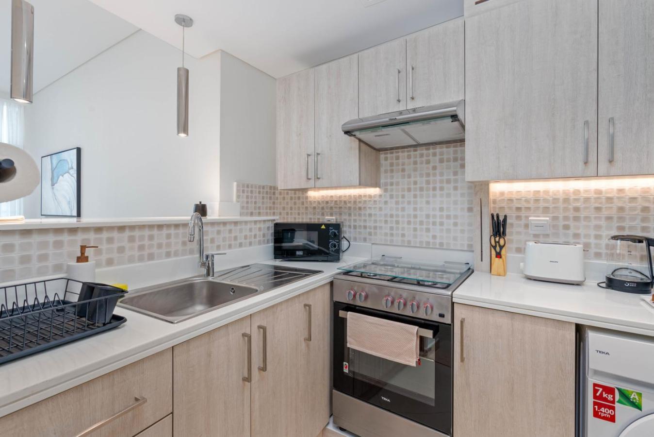 Apartment Amazing Sea Views With Direct West Access