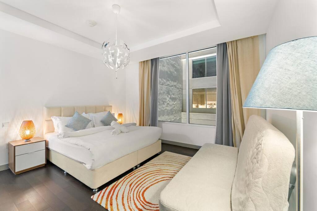 Luxury 2br Difc Full Kitchen, Pool, Gym Near Restaurants Dubai