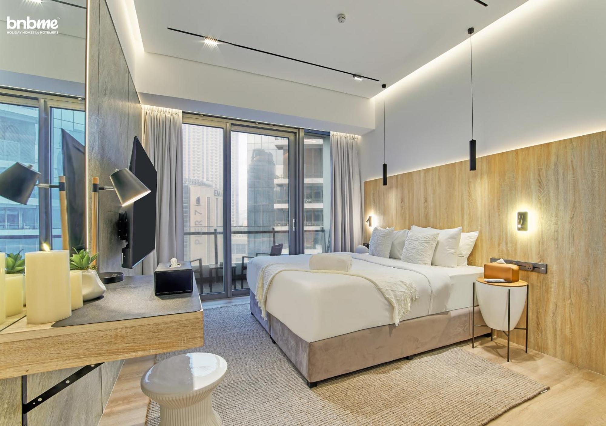 Bnbmehomes - Silverene Tower Appartement Dubaï