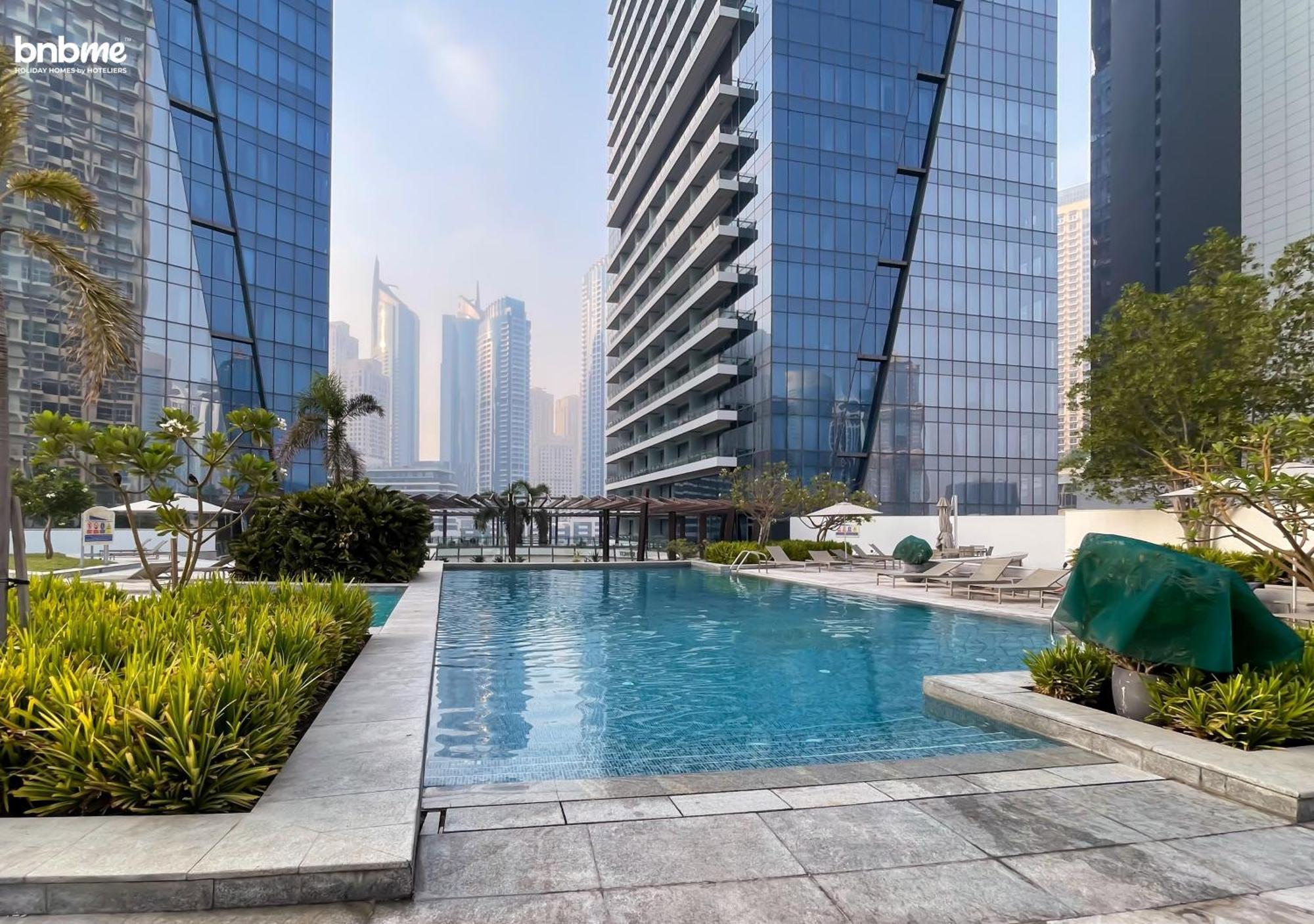 Bnbmehomes - Silverene Tower Appartement *