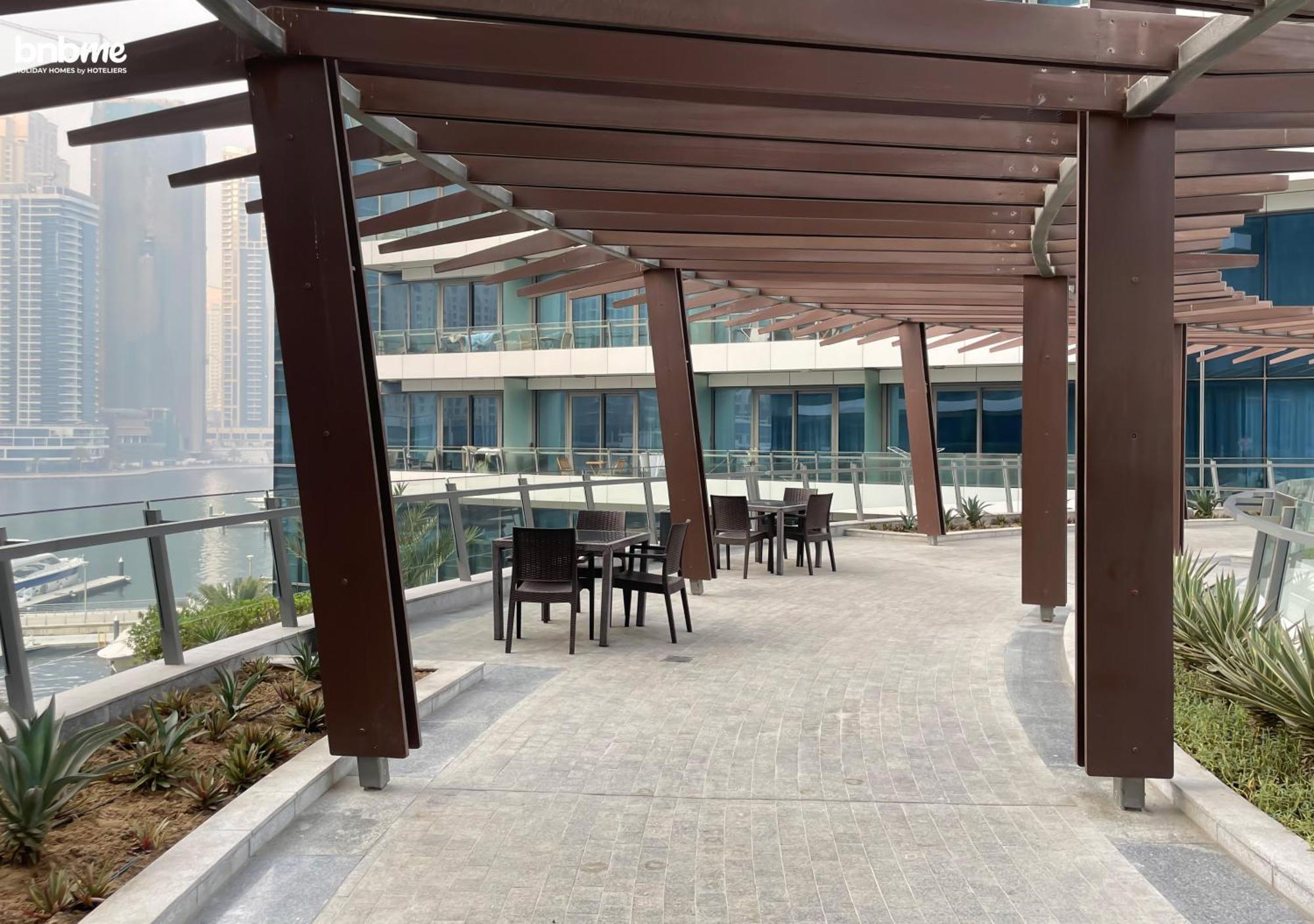 Bnbmehomes - Silverene Tower Appartement