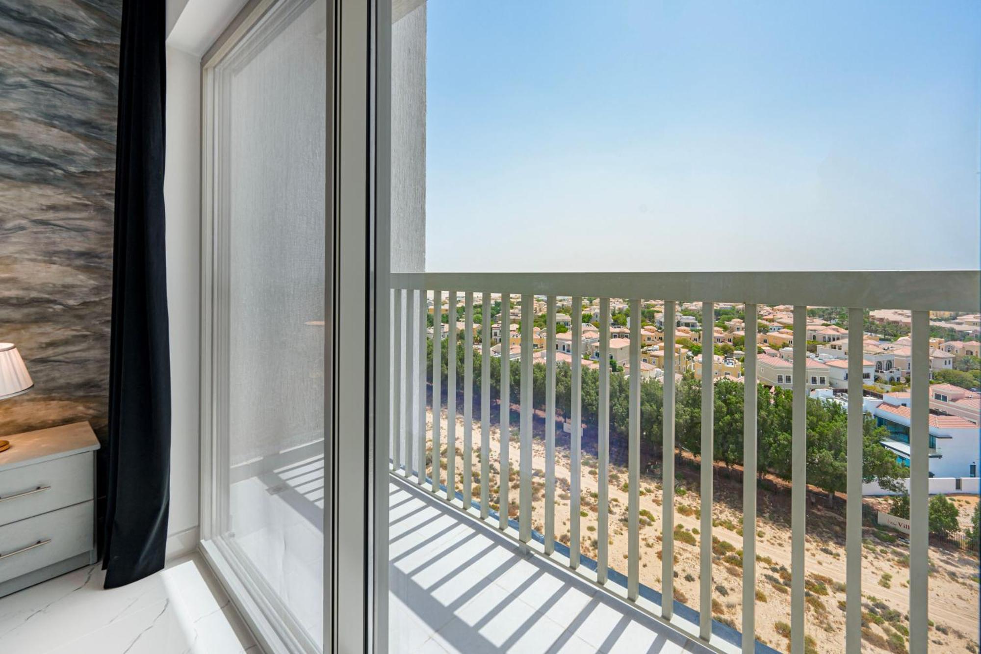 Sleek & Spacious In Dubailand Appartement *