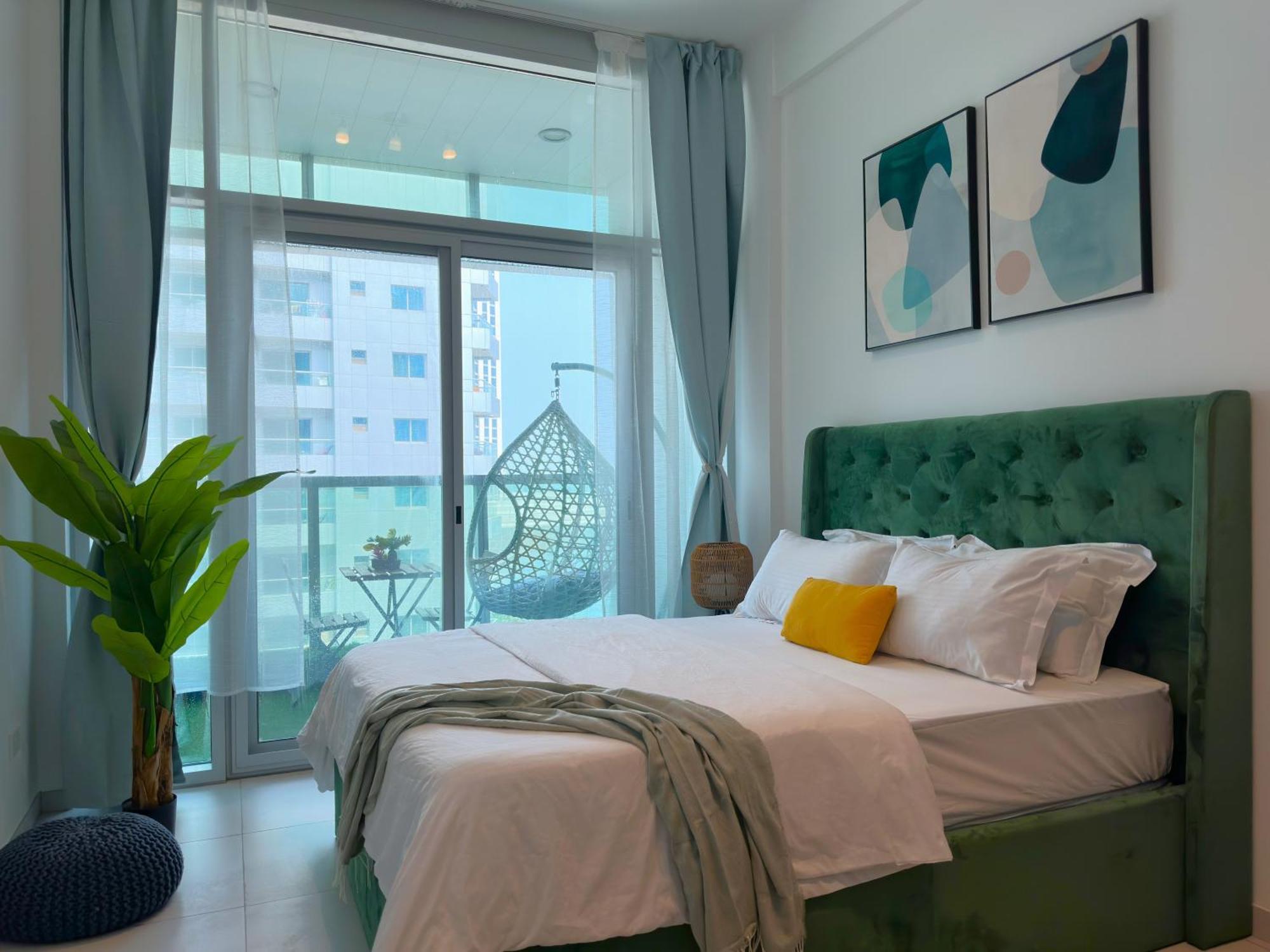 Apartment Luxury Rooftop Pool With Full Marina View 45 Percent Off *