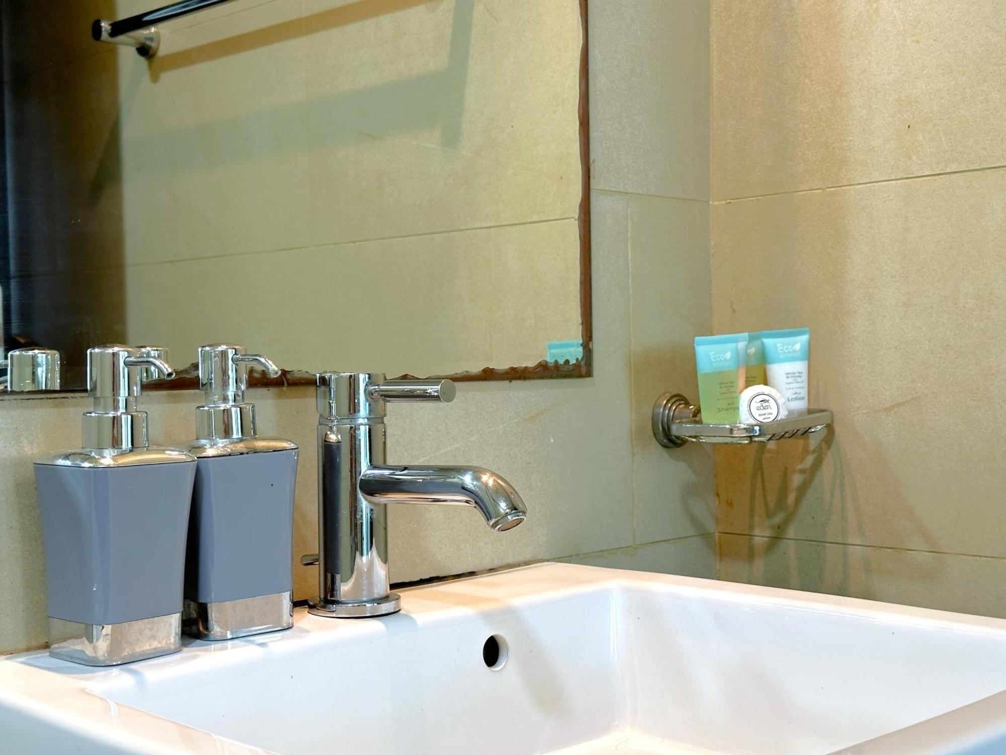 Apartment Luxury Rooftop Pool With Full Marina View 45 Percent Off Dubai
