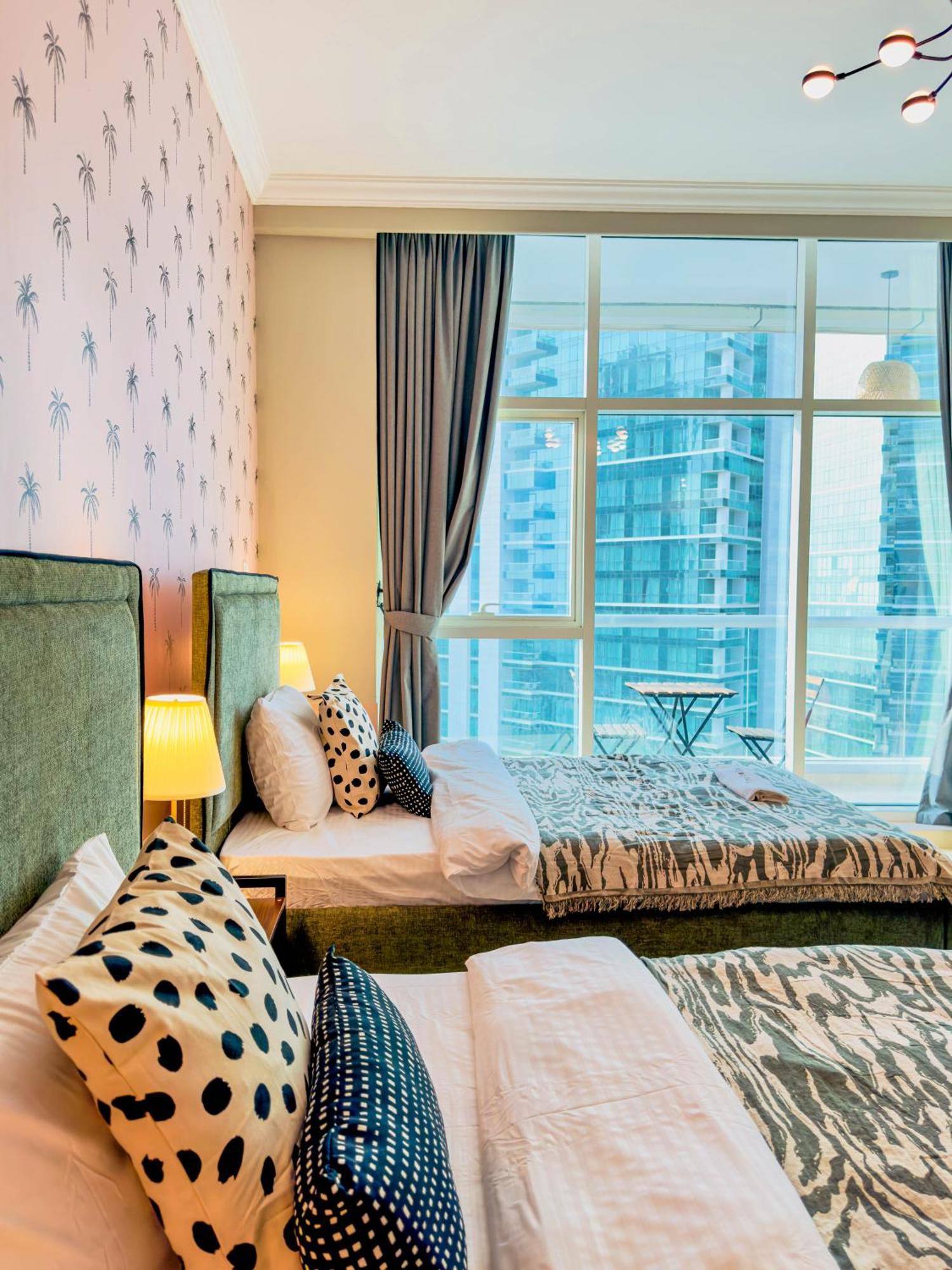 Luxury 3bhk Jbr By One Tree Dubái
