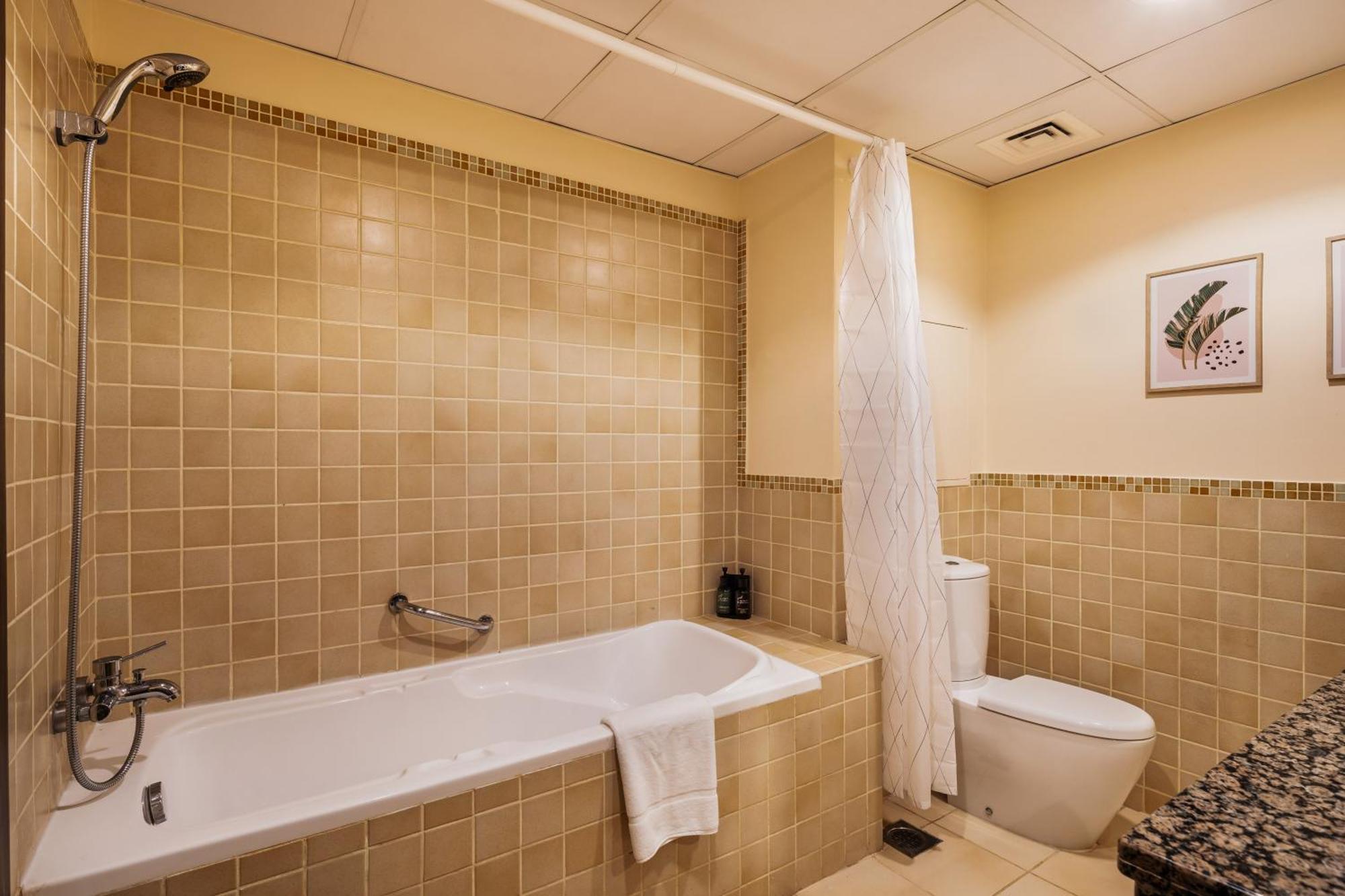 Appartamento Brand New Spacious, Deluxe, 5br Maidroom On Jbr Walk Next To ,tram & Mall By La Buena Vida Homes *