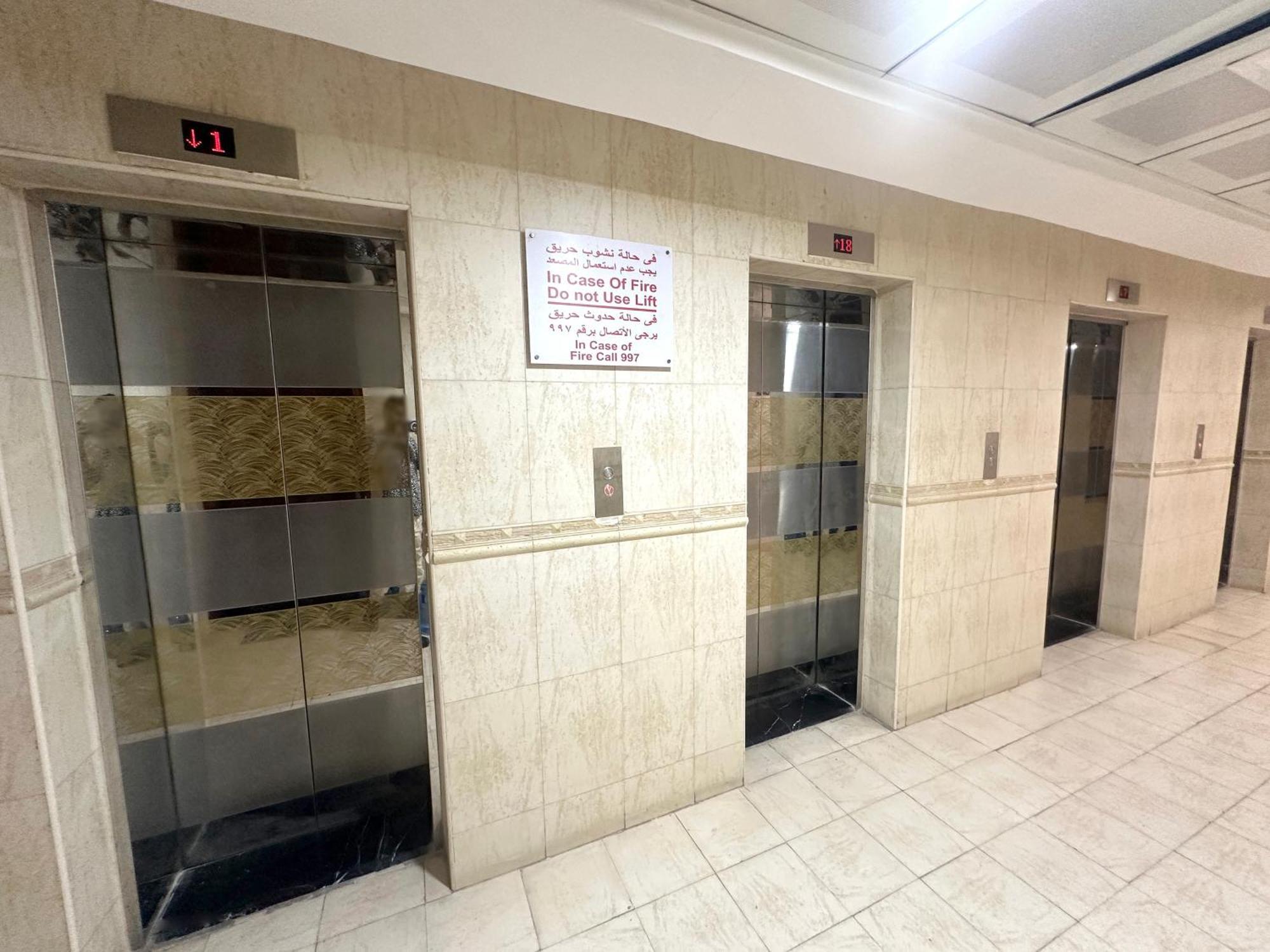 Nomad Partition In Barsha Heights 3 Mins To Icm Metro Accommodatie bij particulieren *