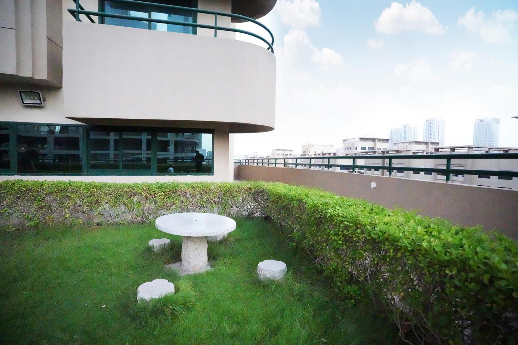 Nomad Partition In Barsha Heights 3 Mins To Icm Metro Accommodatie bij particulieren *