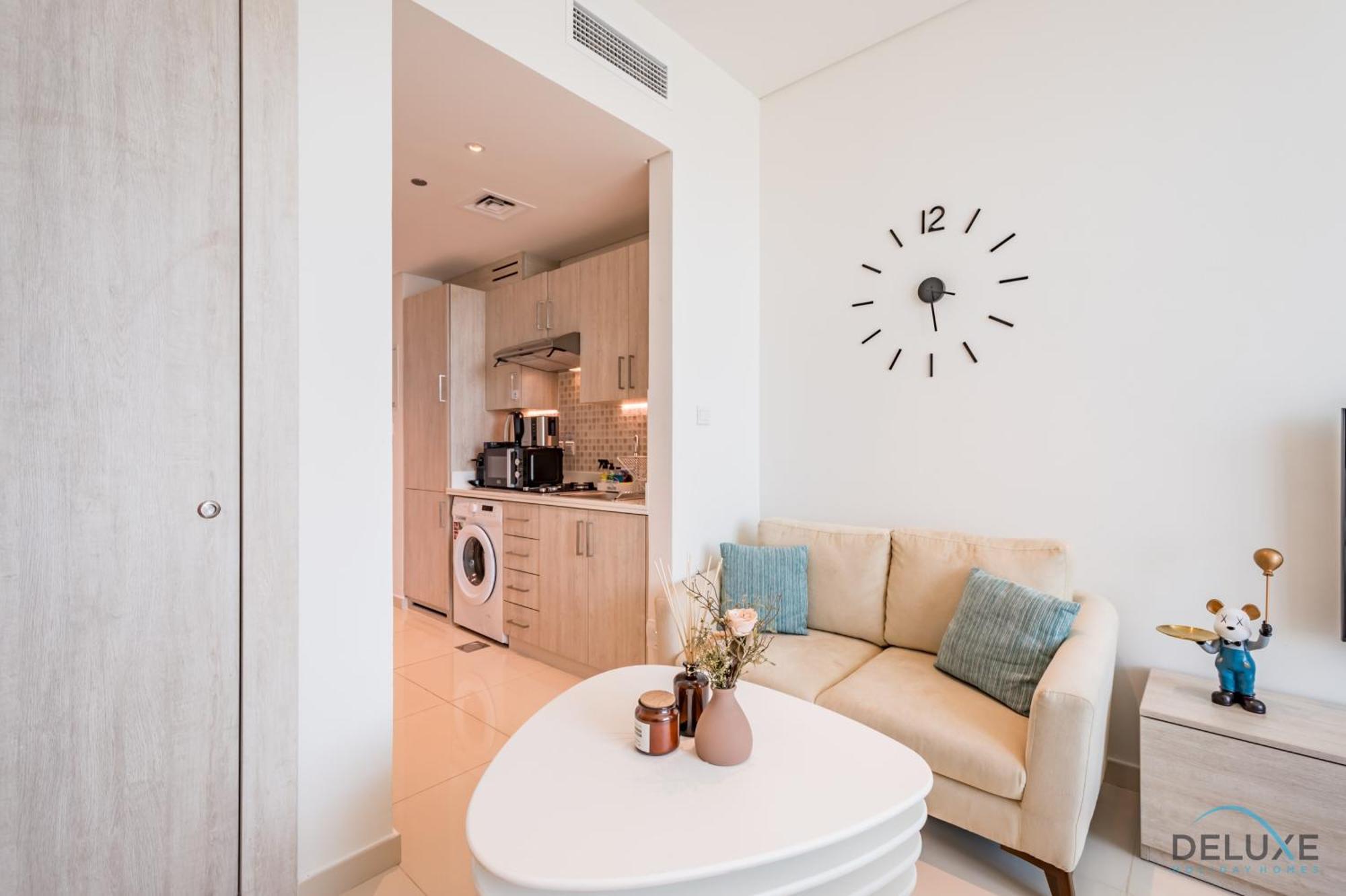 Elegant In Seven & The Palm A, Palm Jumeirah By Deluxe Homes Dubai
