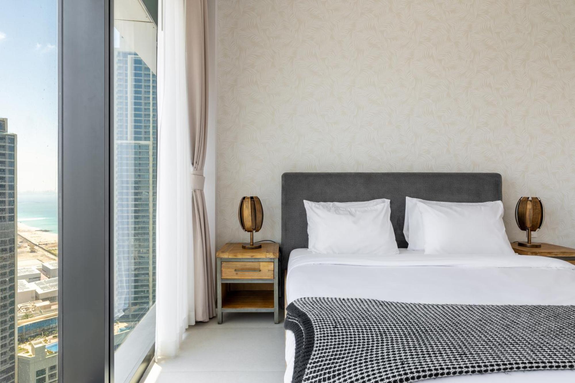 Jumeirah Gate Tower Jbr 1br Hotel 5*