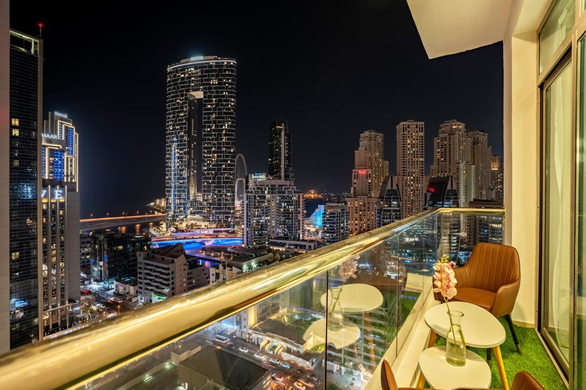 Elite Waterfront 3br Haven With Marina And Sea Views