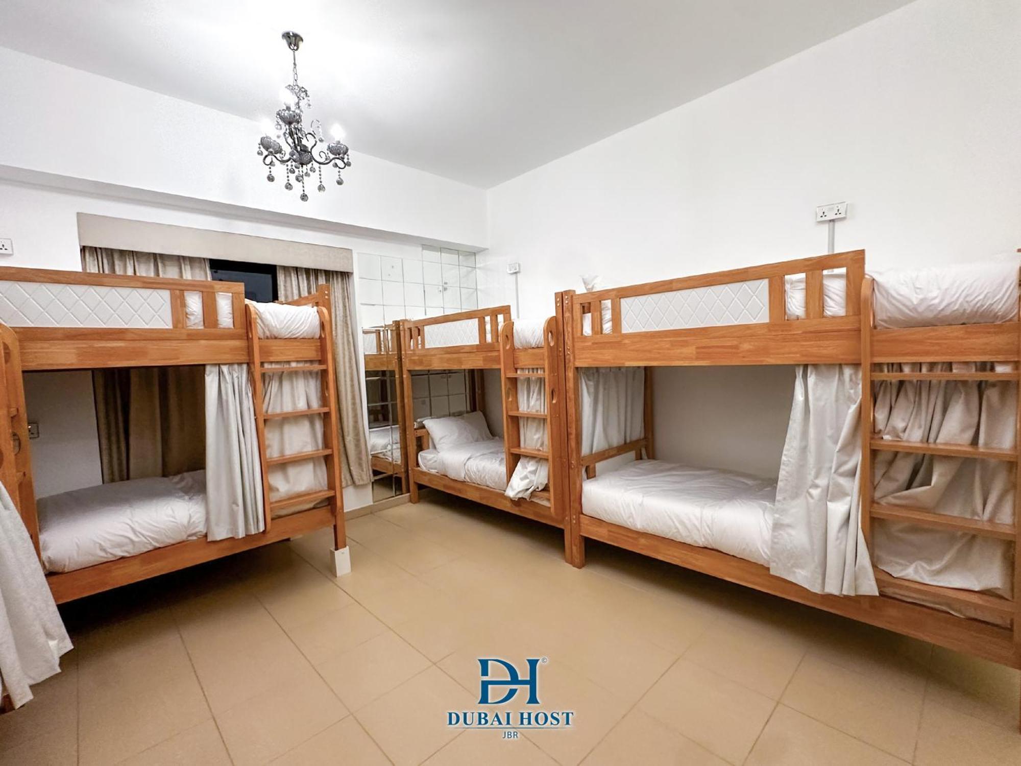 Hostal Host - Beach Jbr