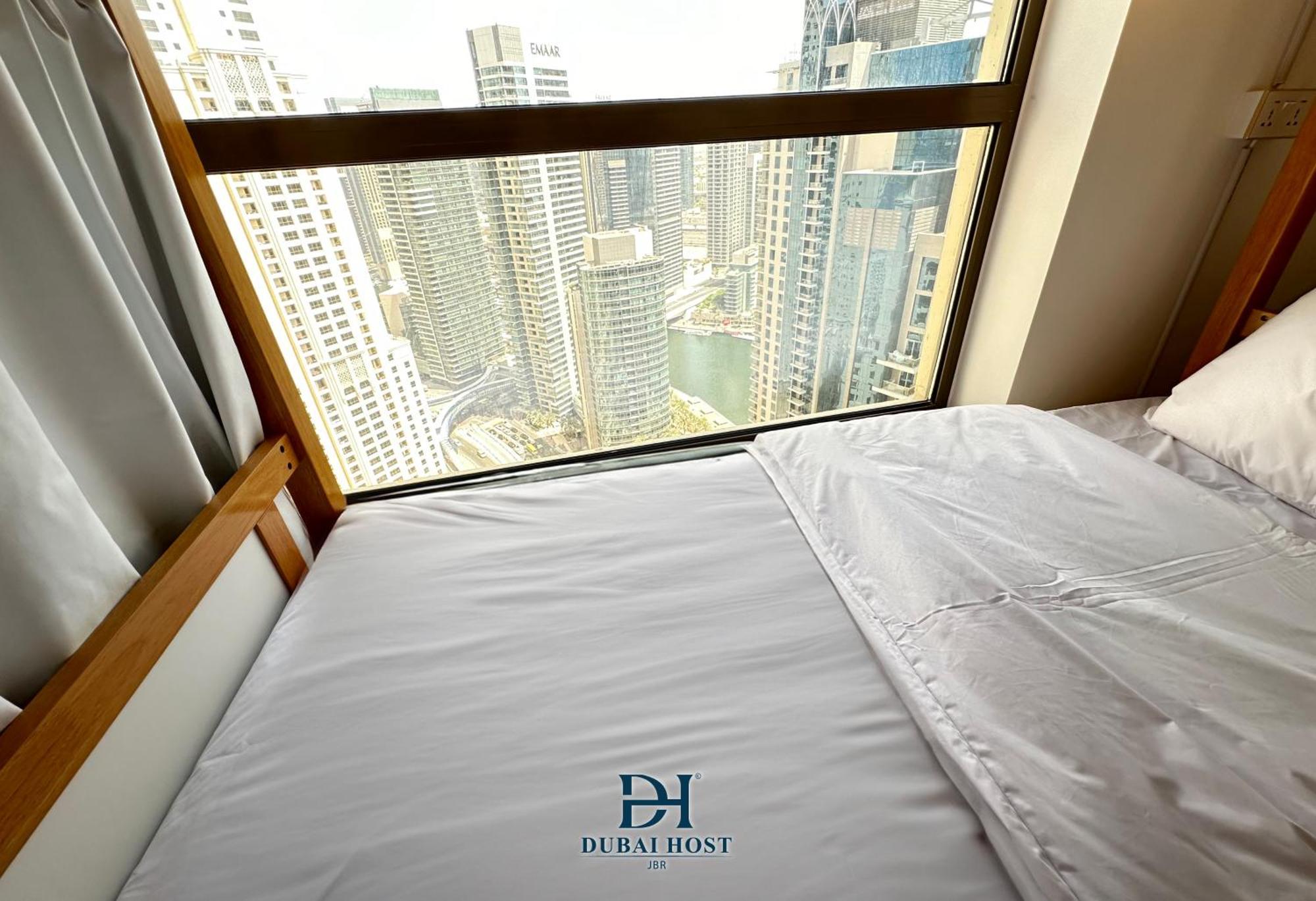 Host - Beach Jbr Hostal *