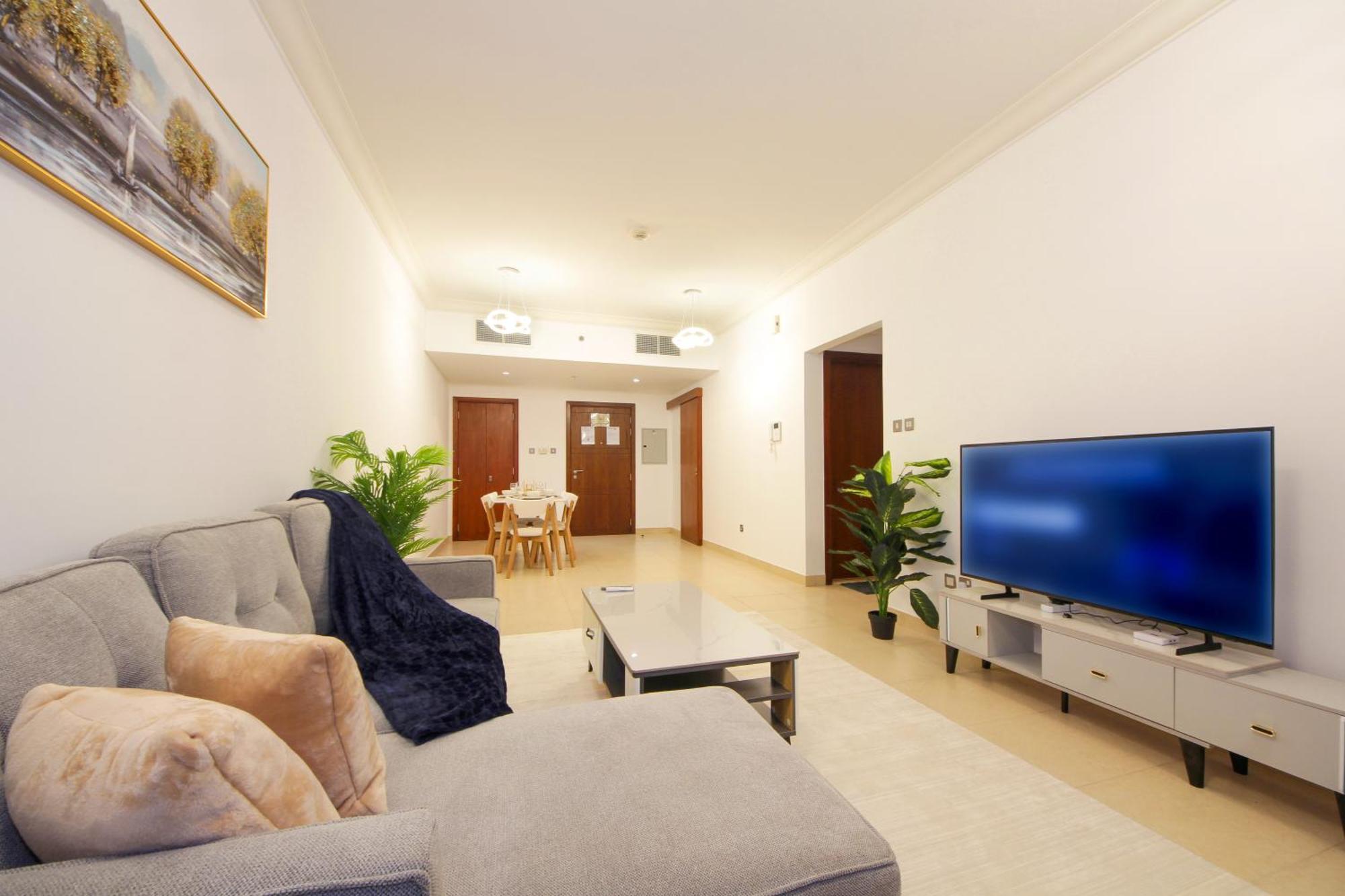 Spacious 1bhk In Downtown 8 Blvd Dubai