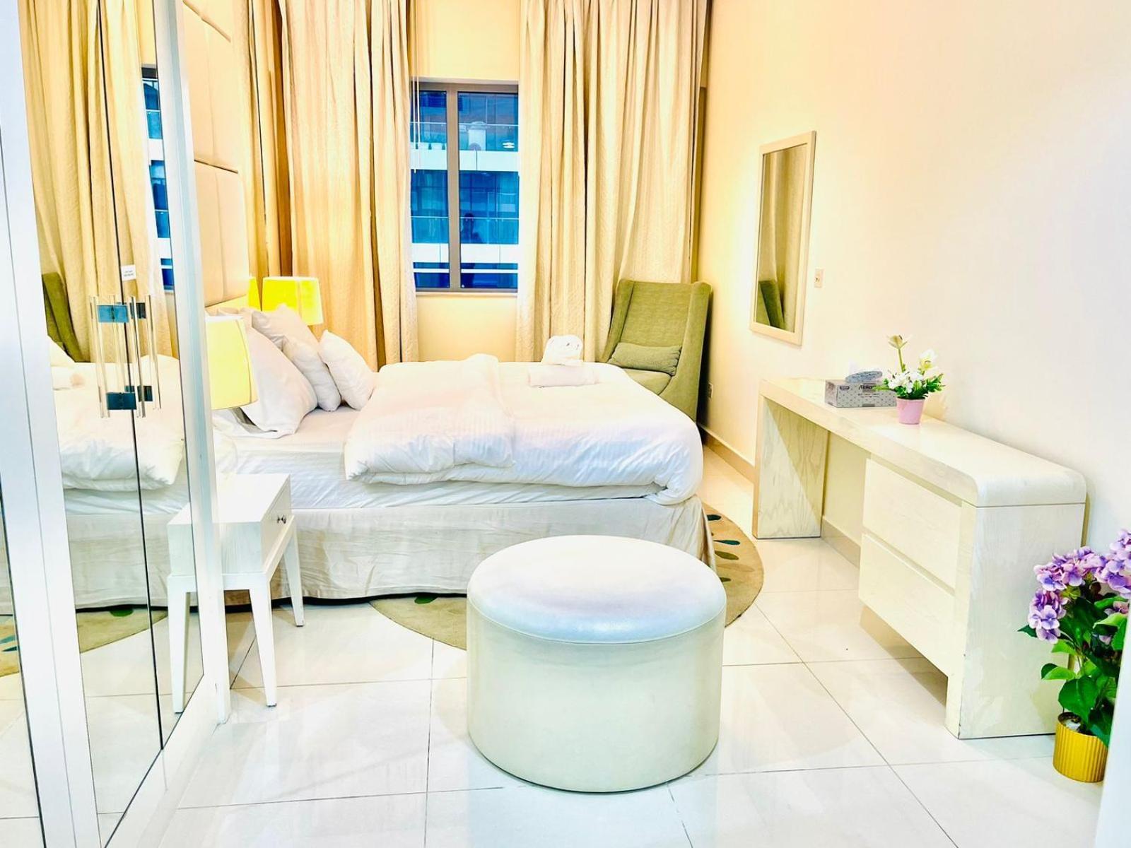 Luxurious Stay, Downtown, The Signature, Mall Street * Dubaï