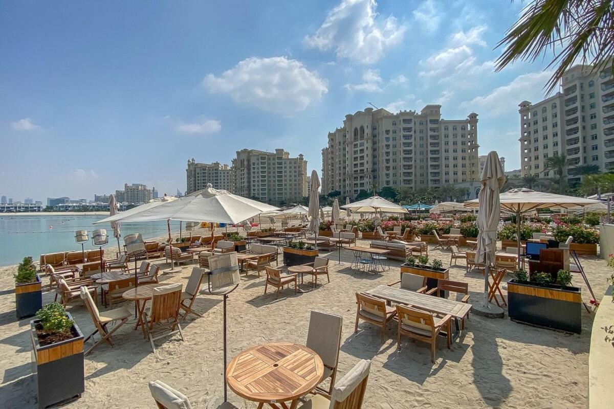 Spectacular Studio In Palm Jumeirah With Beachside Living Experience! Apartamento