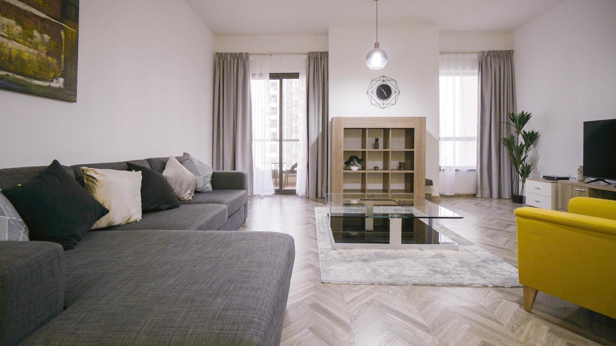 Appartement 704, Shams 1