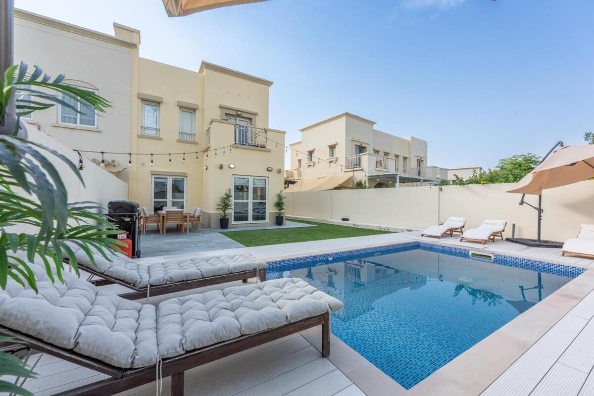 Luxurious 3-bedroom With Private Pool At Springs 10 Dubai