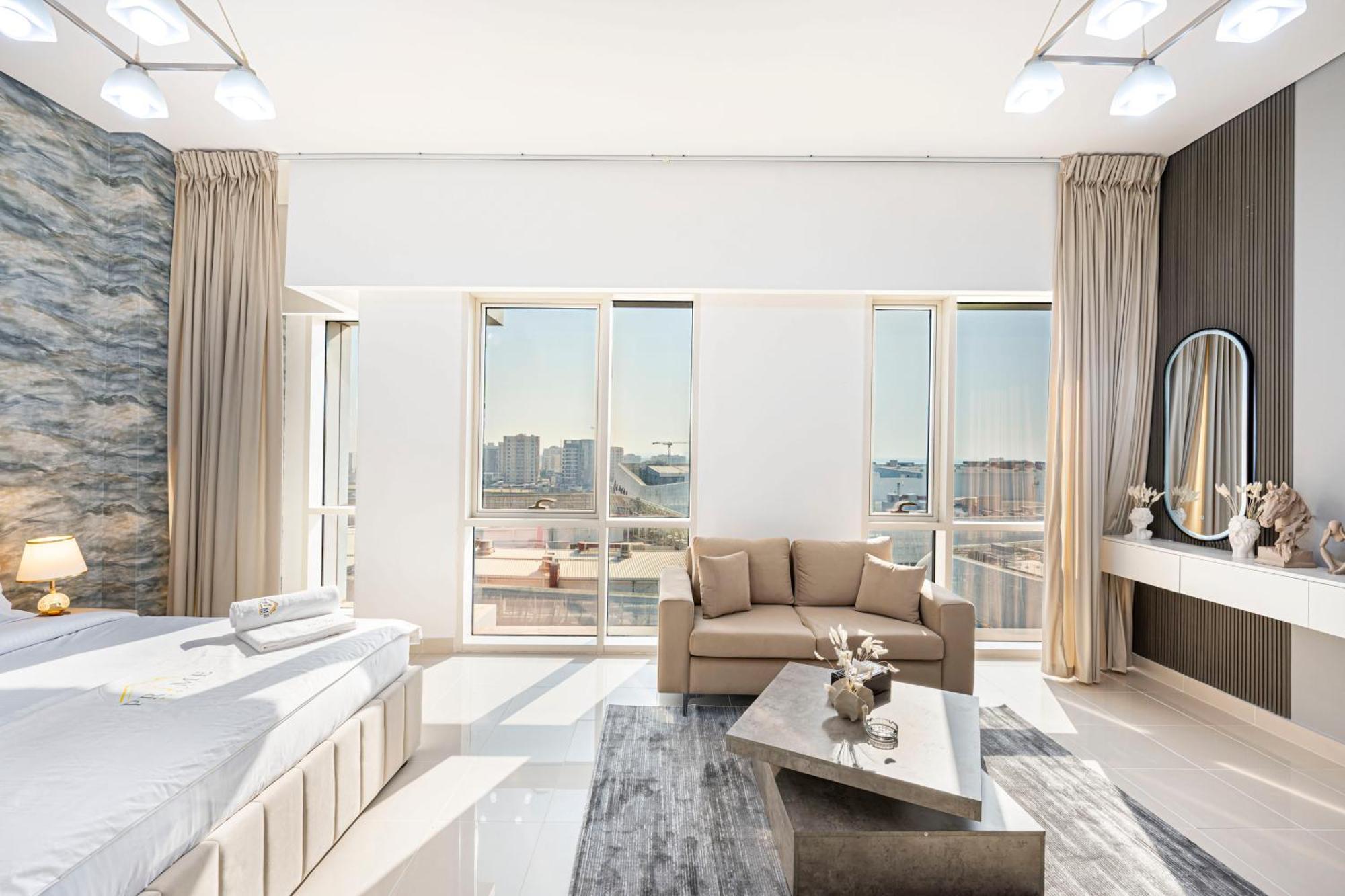 Apartment Elegant Near Silicon Mall