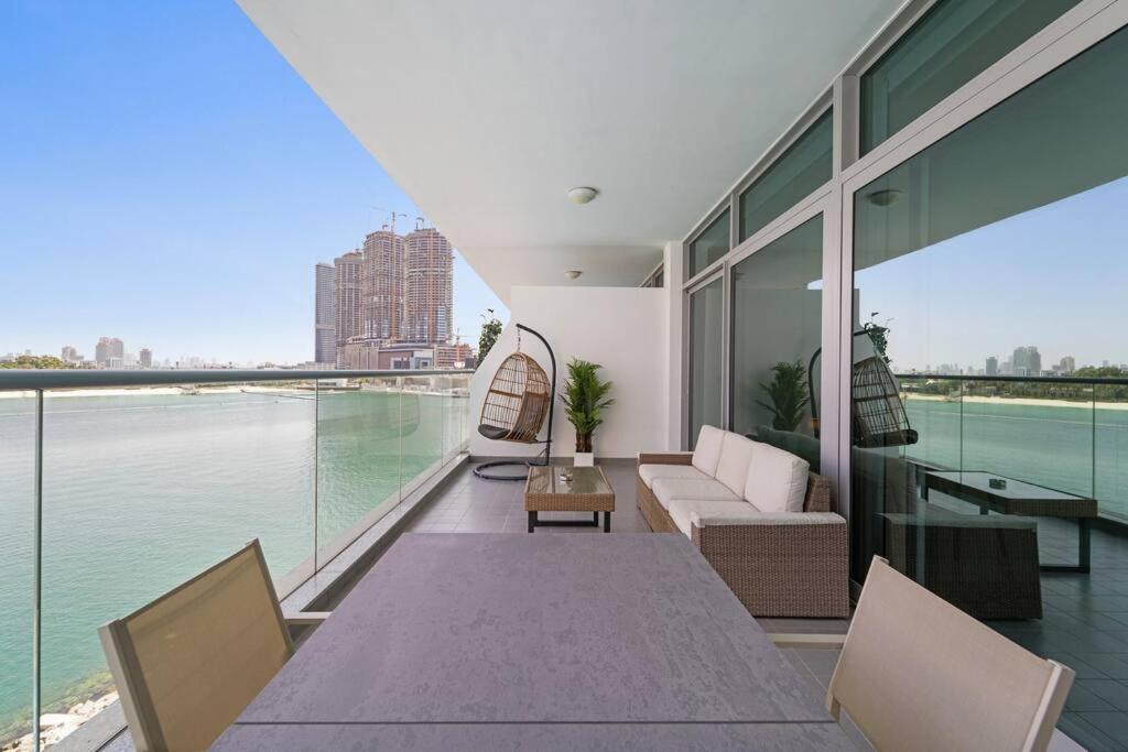 Apartment Luxury Sea View On The Palm With Access To *