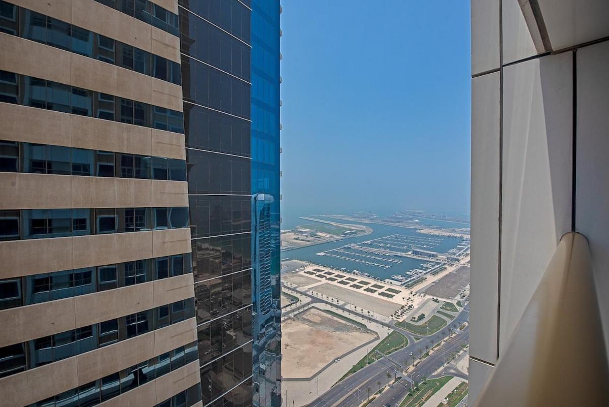 Spacious 1-bedroom At Elite Tower In Marina, Near To To Dubai