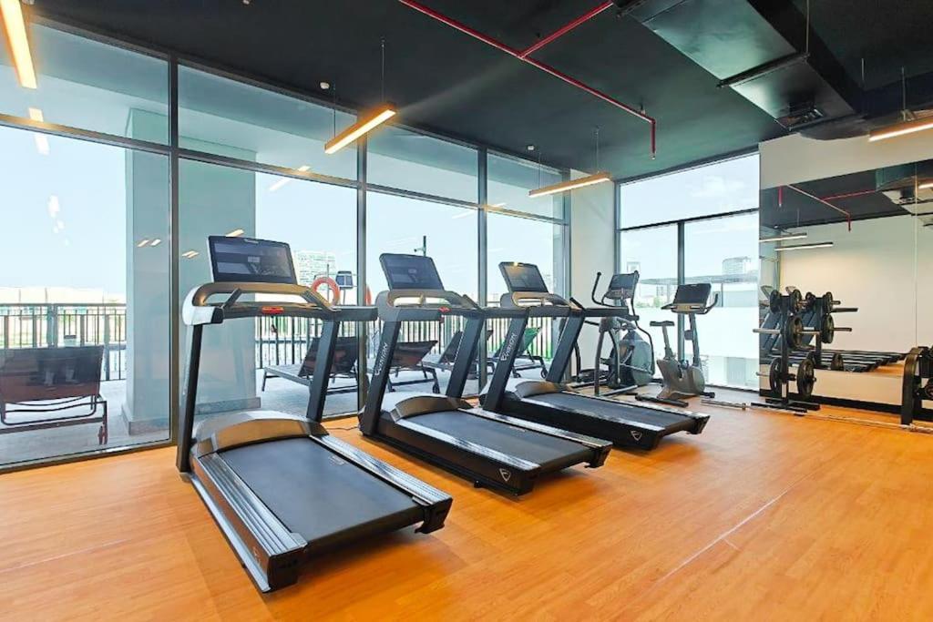 Apartment Location And Work And Chill Near Miracle Garden *