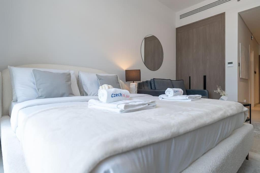 Apartment Location And Work And Chill Near Miracle Garden Dubai
