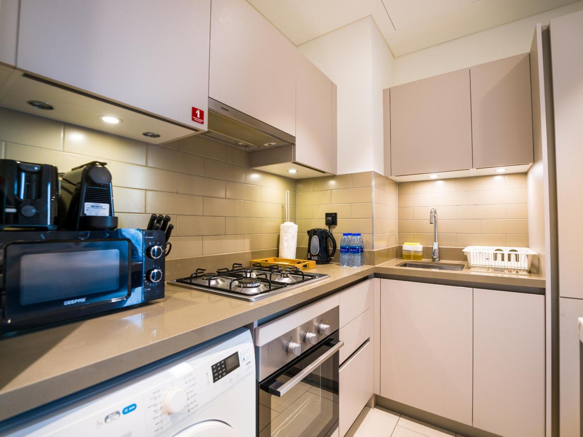 Easygo- Stylish 1bdr Sobha Creek Vista- Meydan Living Lägenhet