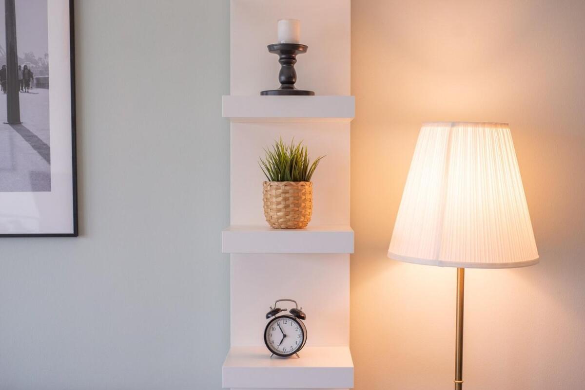 Warm And Airy 1-bedroom With Exceptional Views In Marina Appartement *