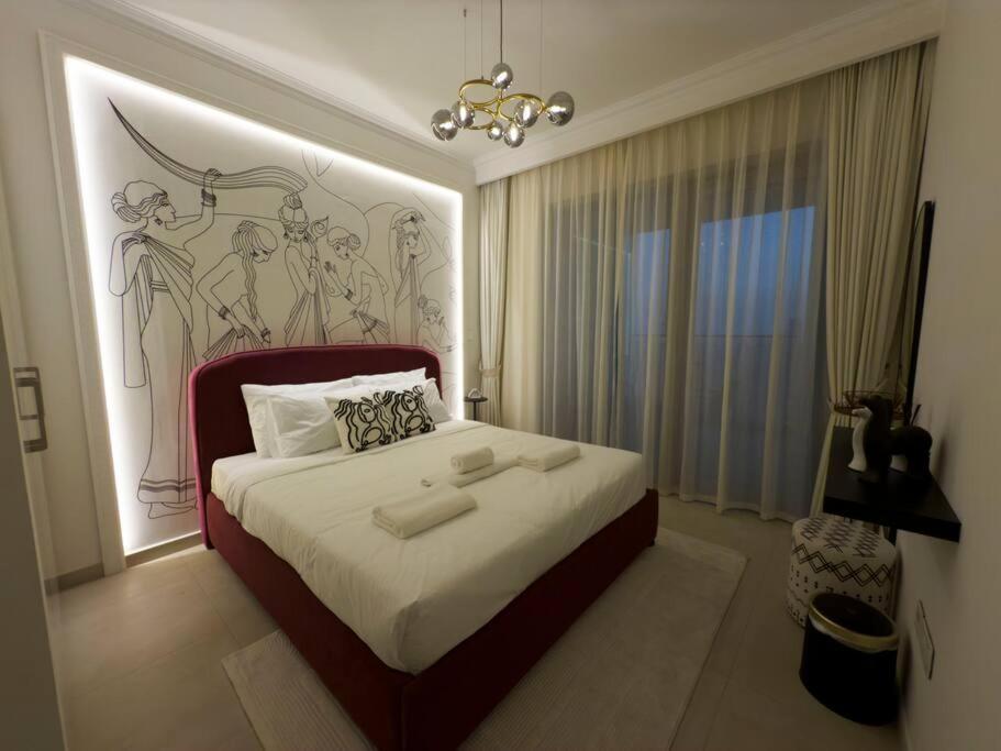 Burj Khalifa & Fountain View In Downtown - Opposite To Mall - Super High Floor - Big Balcony Setup Apartment *