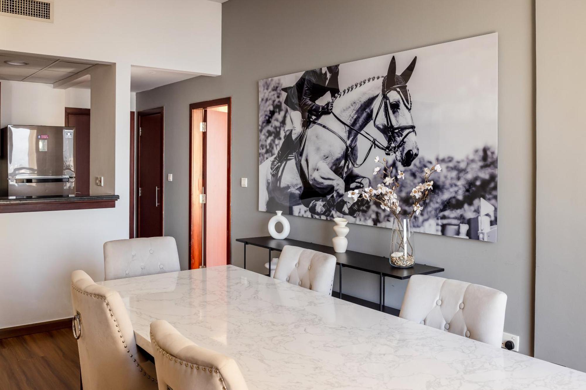 Luxury 1 Bedroom With Amazing Full Sea View! Appartement