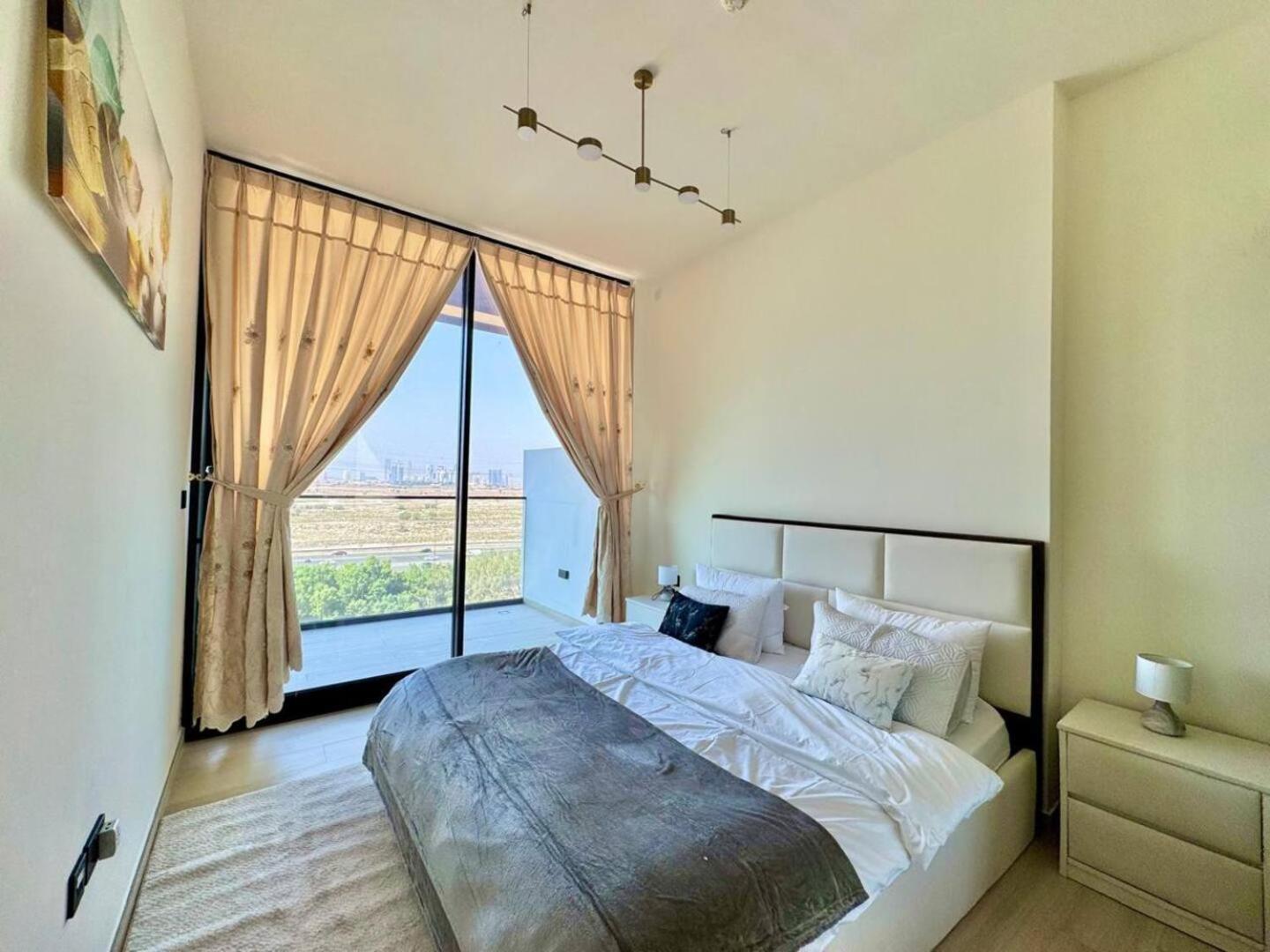 Spacious Brand New One Bedroom In Jvc Apartment