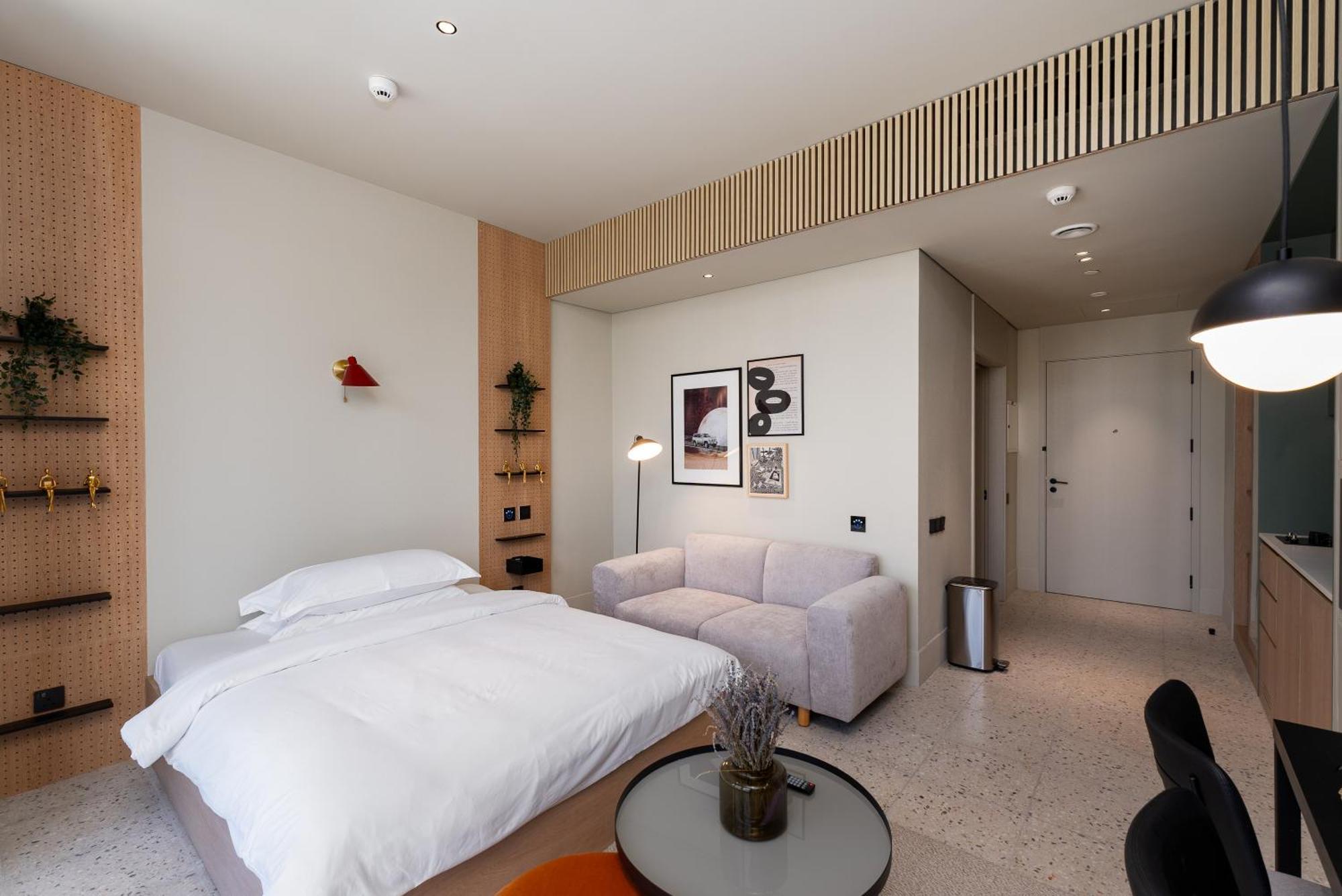 Apartemen Upside Living, Burj Khalifa View, Business Bay - Mint