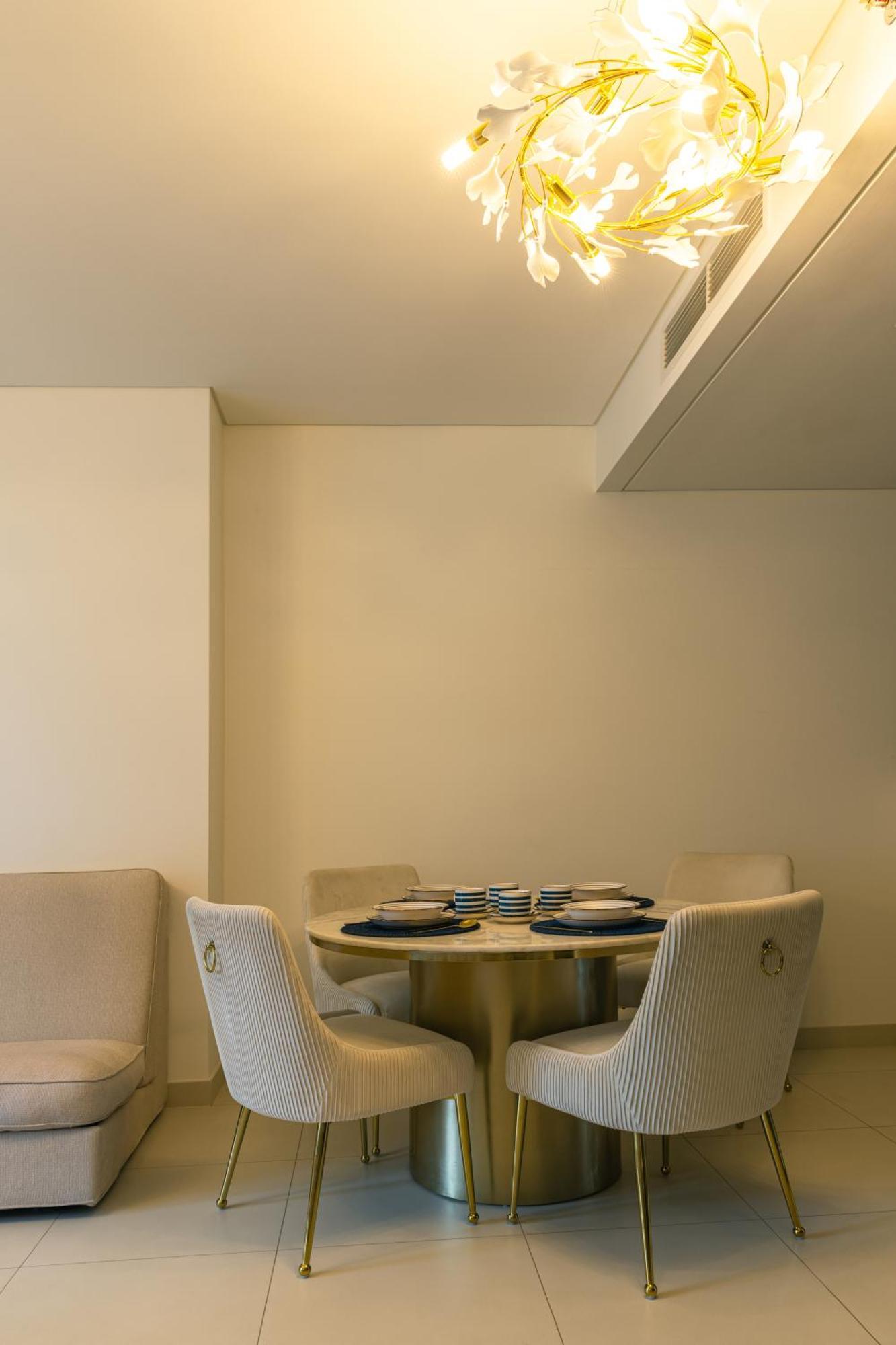 Apartemen Downtown Luxury By Mall & Burj Khalifa *
