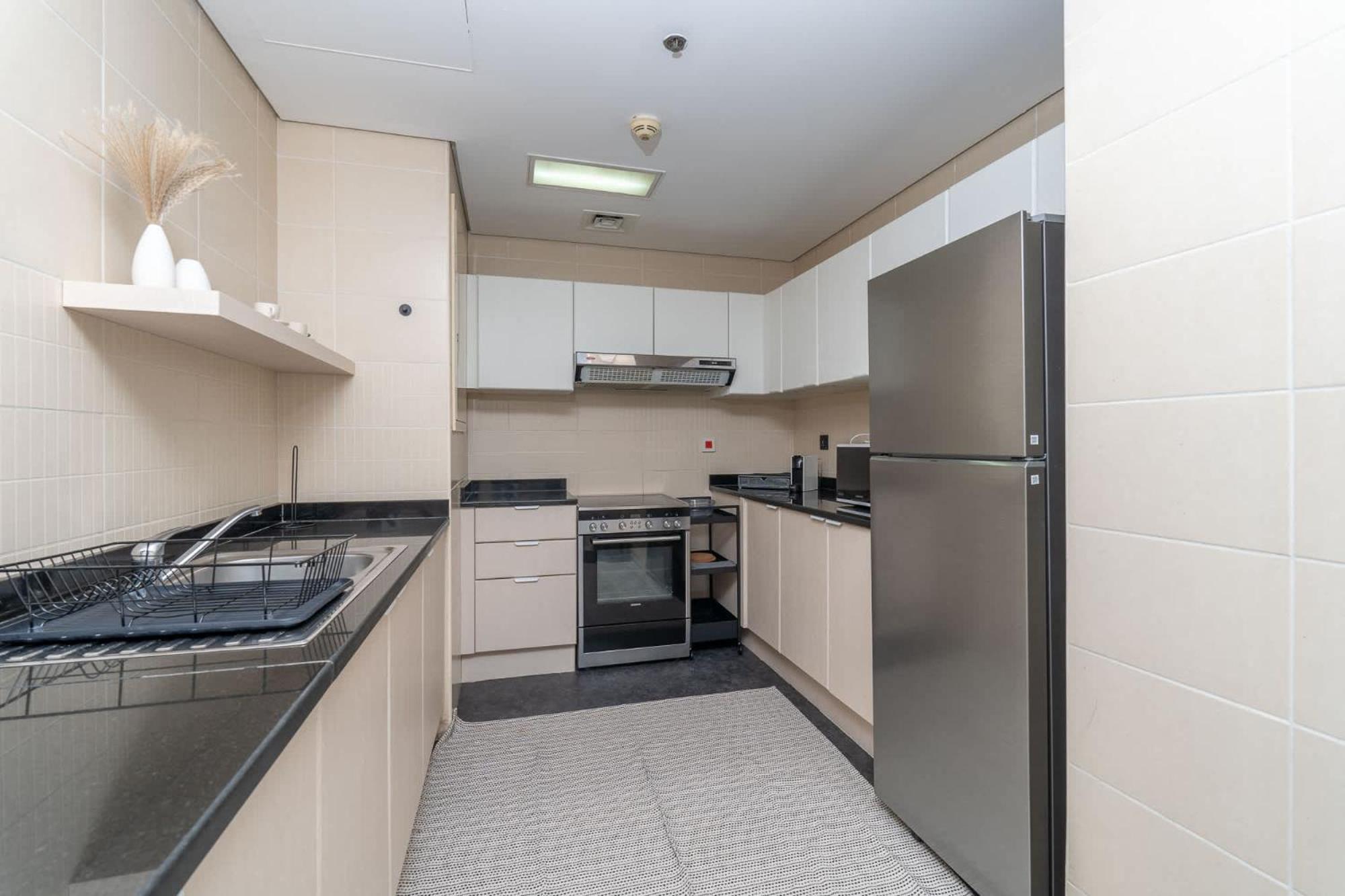 Stunning 1-bedroom Perfect For 4 In Lakeside Apartamento Dubái