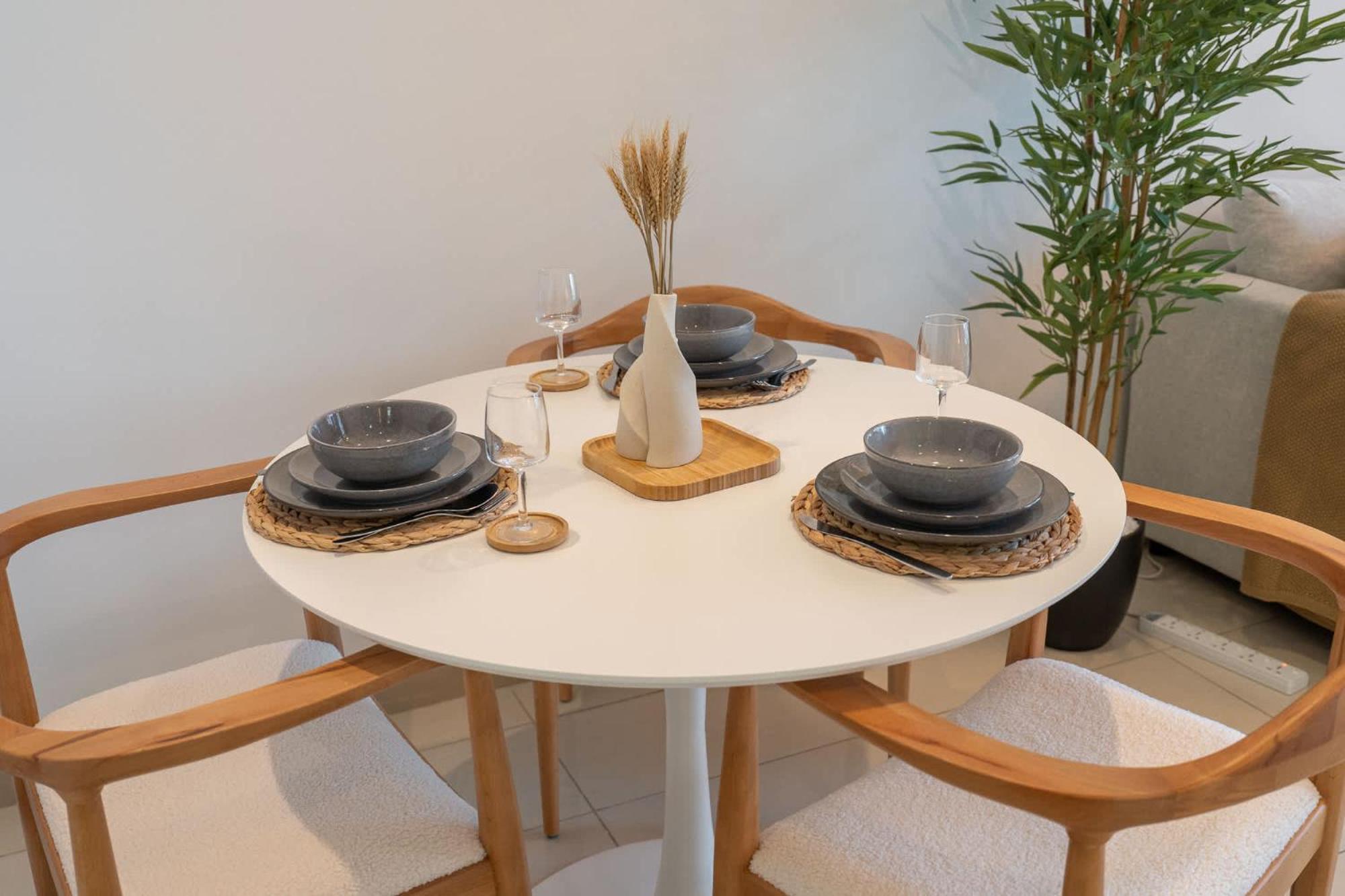 Stunning 1-bedroom Perfect For 4 In Lakeside Apartamento Dubái