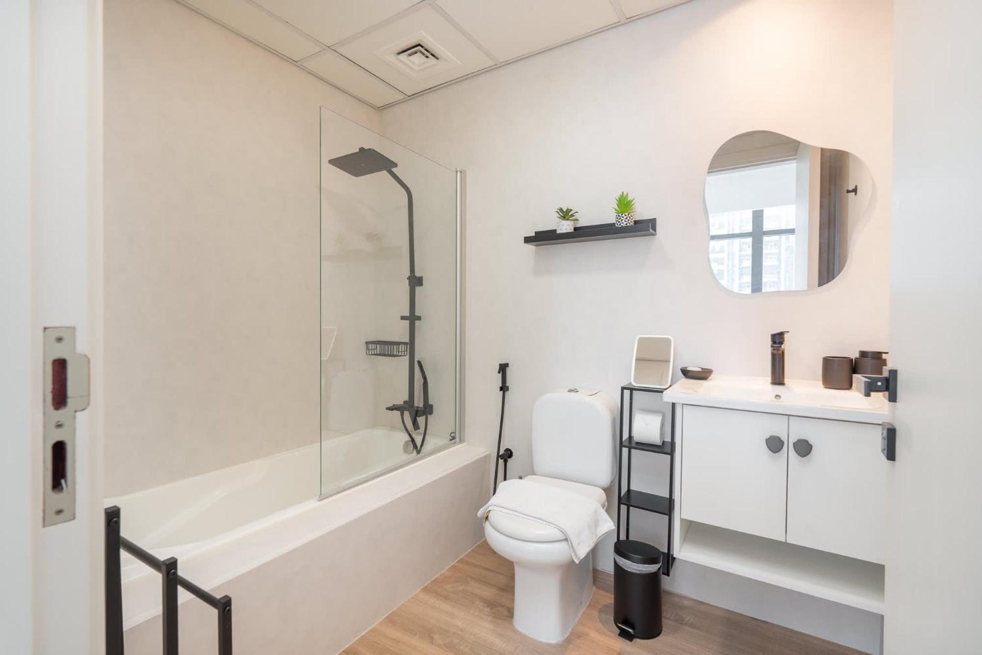 Stunning 1-bedroom Perfect For 4 In Lakeside Apartamento