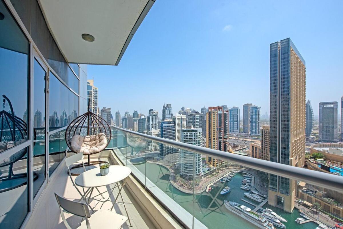 Warm And Airy 1-bedroom With Exceptional Views In Marina Appartement Dubaï