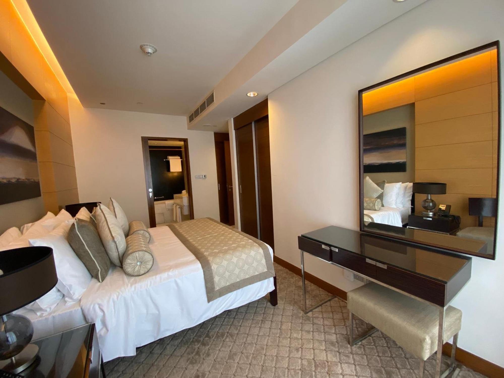 Superhost Emaar Residences - Address Mall Dubái