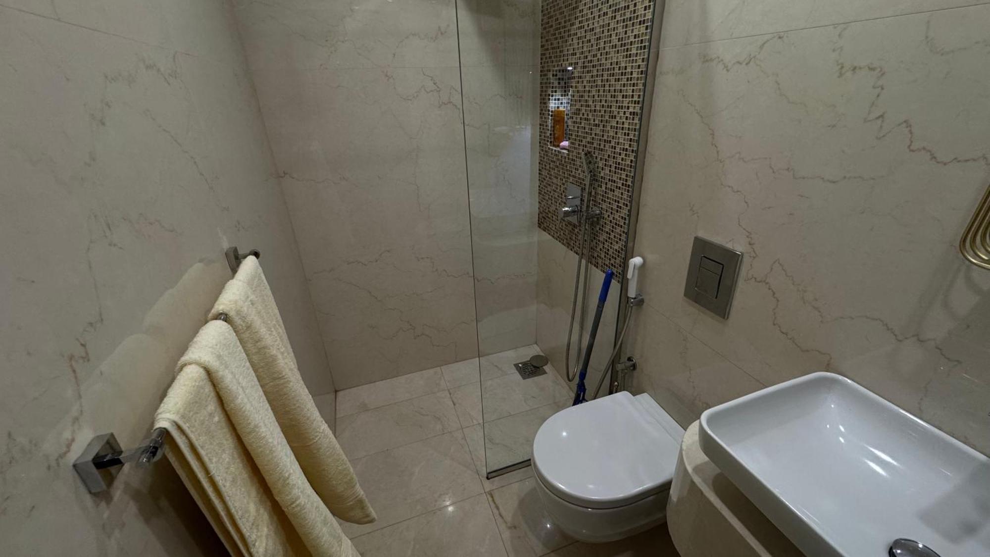 Pool View Executive Near Jbr Walk, Sadaf 1,2 Hostal Dubái